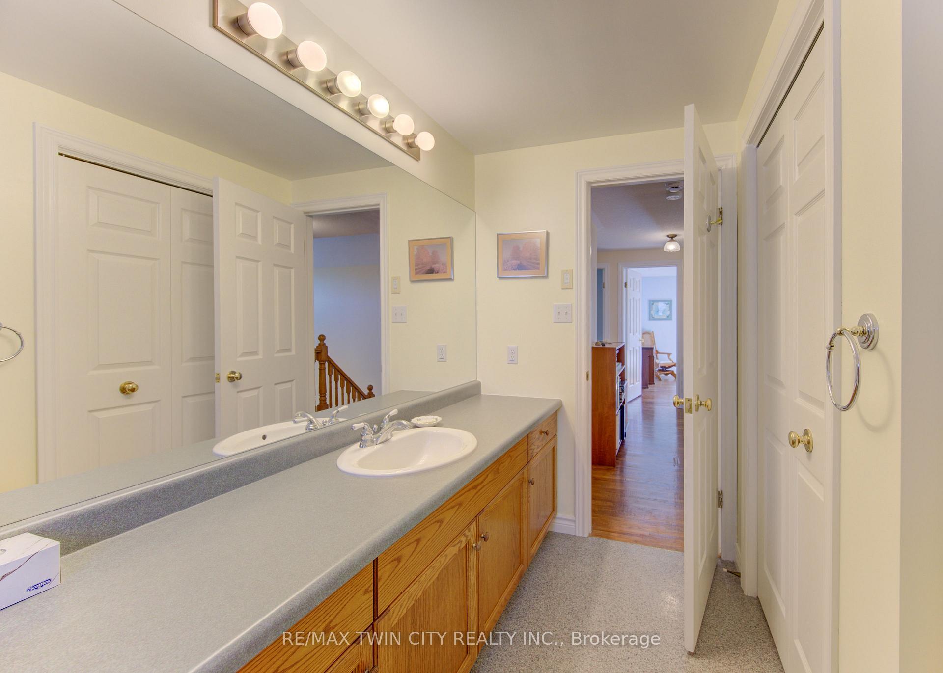 Photo 26 of 26 Eby Crescent, Wilmot, New Hamburg — HOMEH