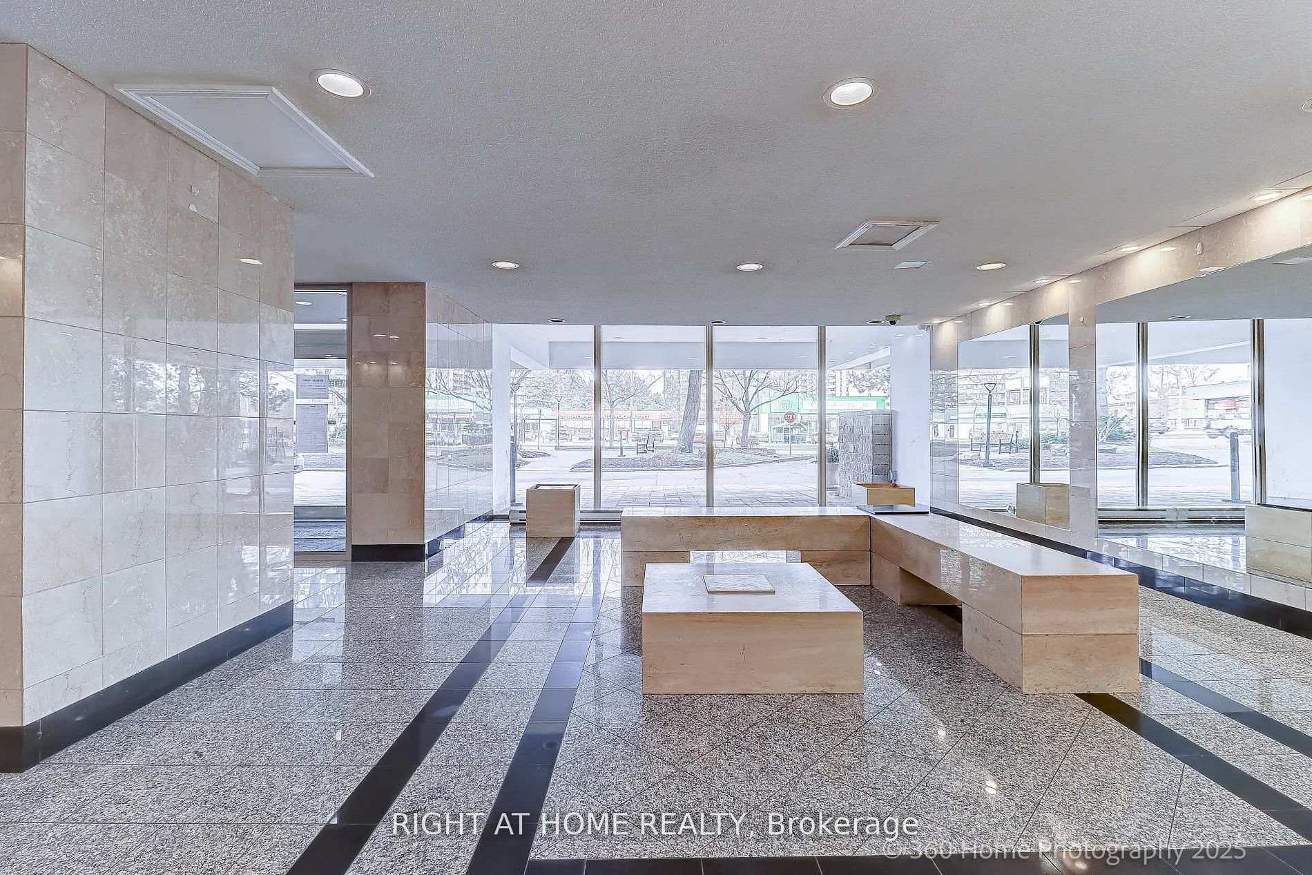 Photo 2 of Unit 1107, 1 Royal Orchard Boulevard, Markham, Royal Orchard — HOMEH