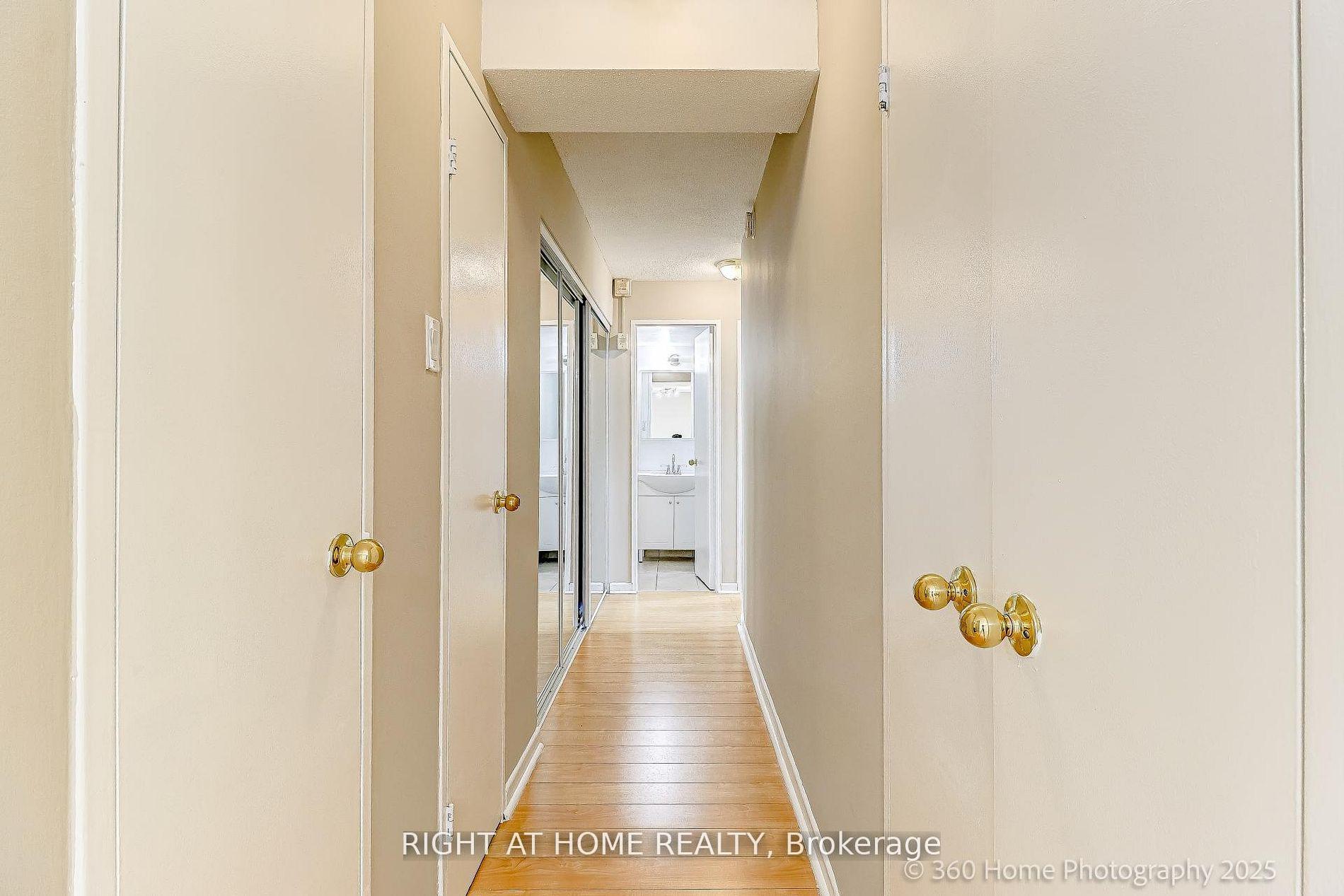 Photo 3 of Unit 1107, 1 Royal Orchard Boulevard, Markham, Royal Orchard — HOMEH