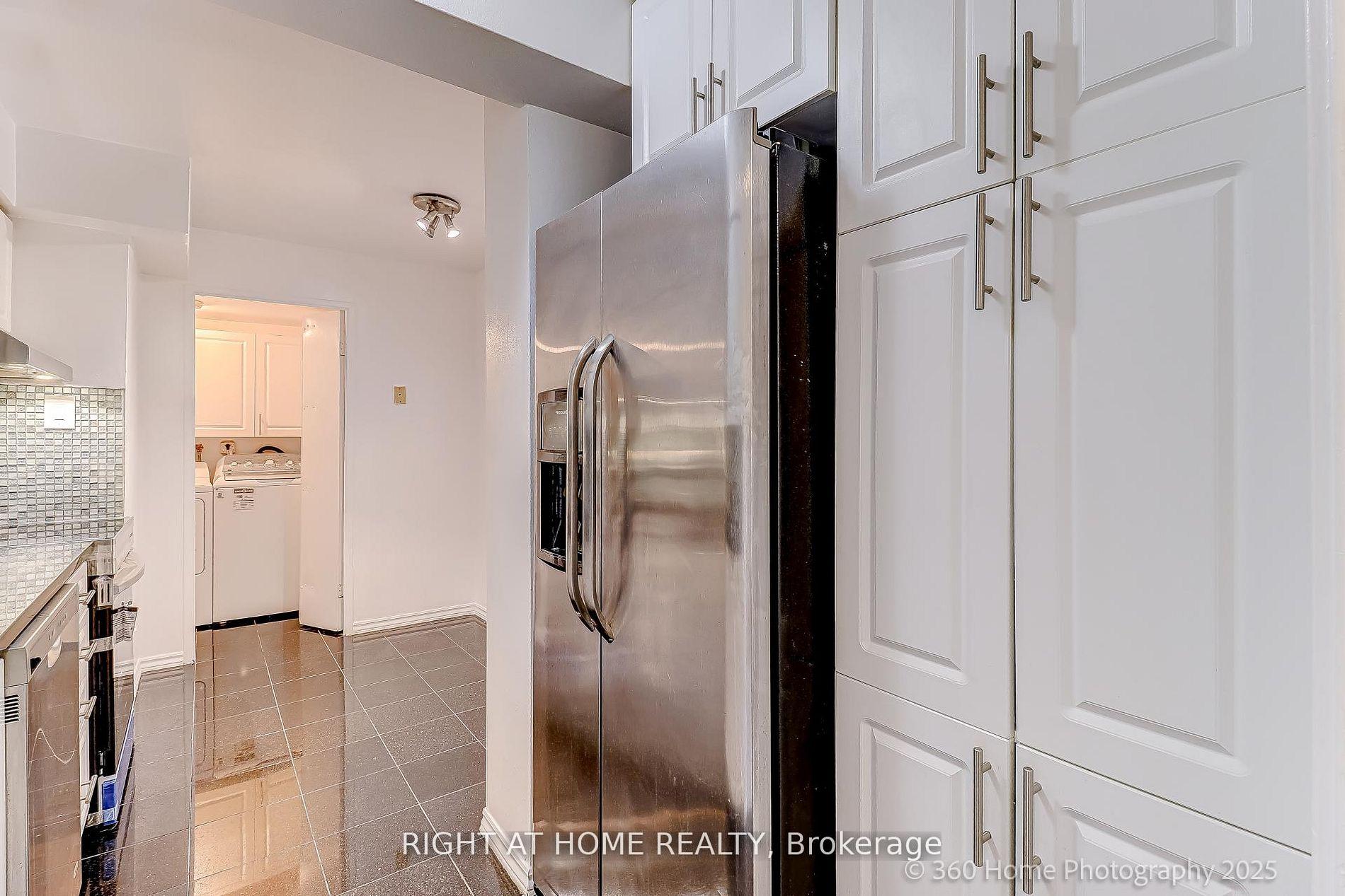 Photo 8 of Unit 1107, 1 Royal Orchard Boulevard, Markham, Royal Orchard — HOMEH