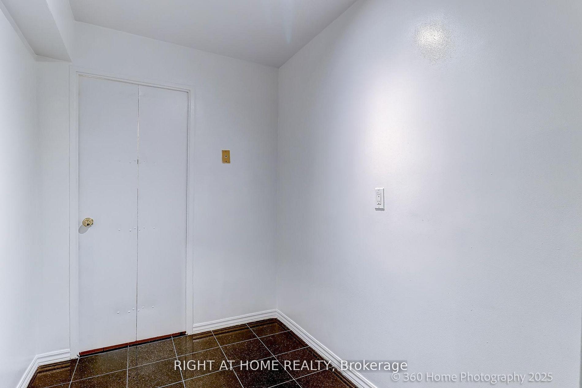 Photo 22 of Unit 1107, 1 Royal Orchard Boulevard, Markham, Royal Orchard — HOMEH