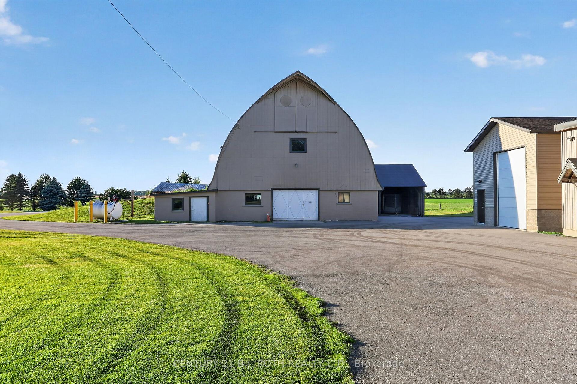 Photo 41 of 4688 5th Side Road, Essa, Thornton — HOMEH