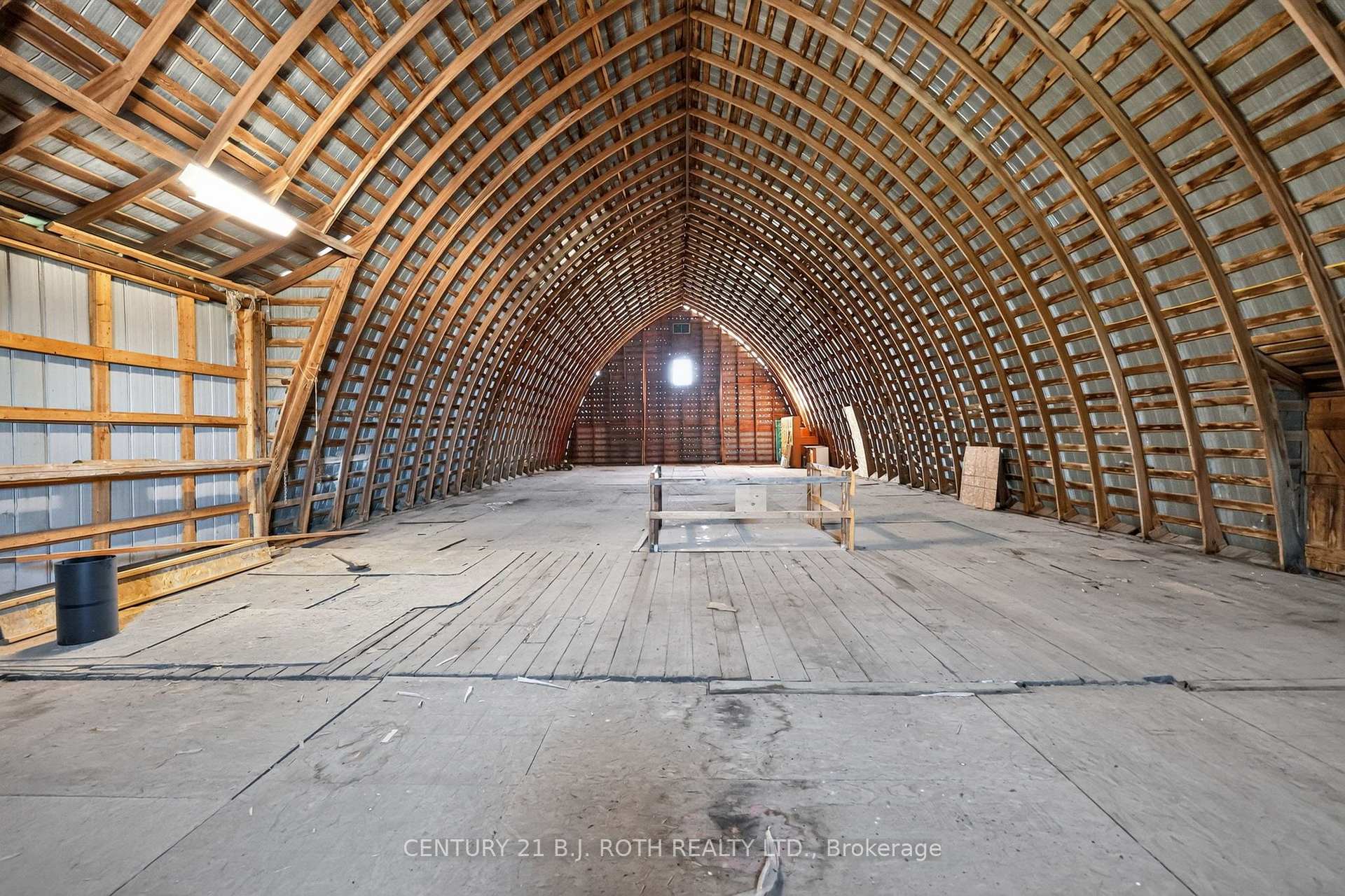 Photo 42 of 4688 5th Side Road, Essa, Thornton — HOMEH