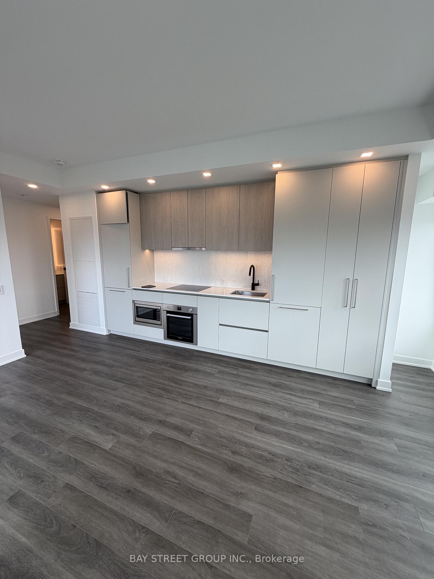 Photo 4 of 609 Sherbourne Street, Toronto, North St. James Town — HOMEH