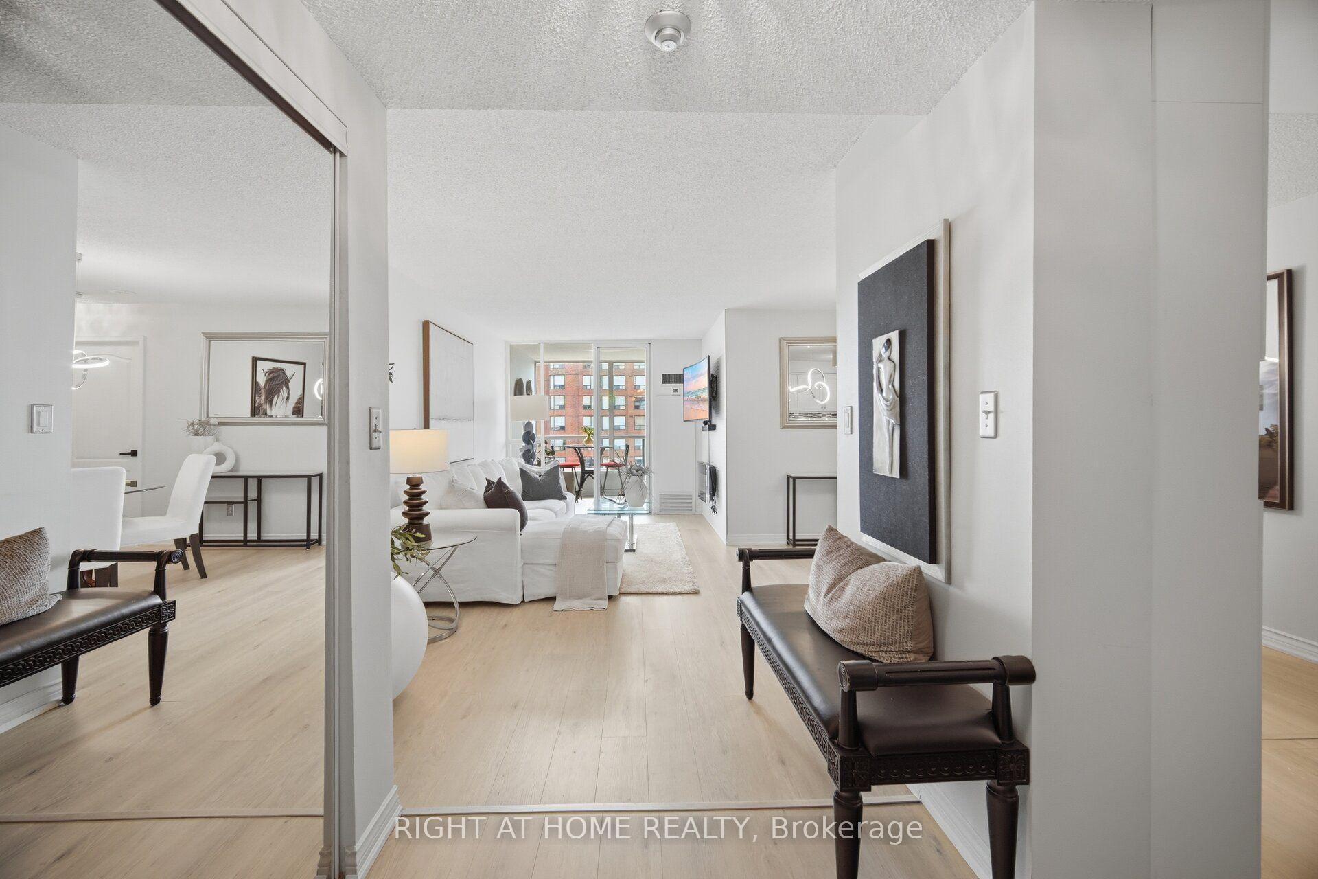 Photo 7 of Unit 1711, 1276 Maple Crossing Boulevard, Burlington, Brant — HOMEH