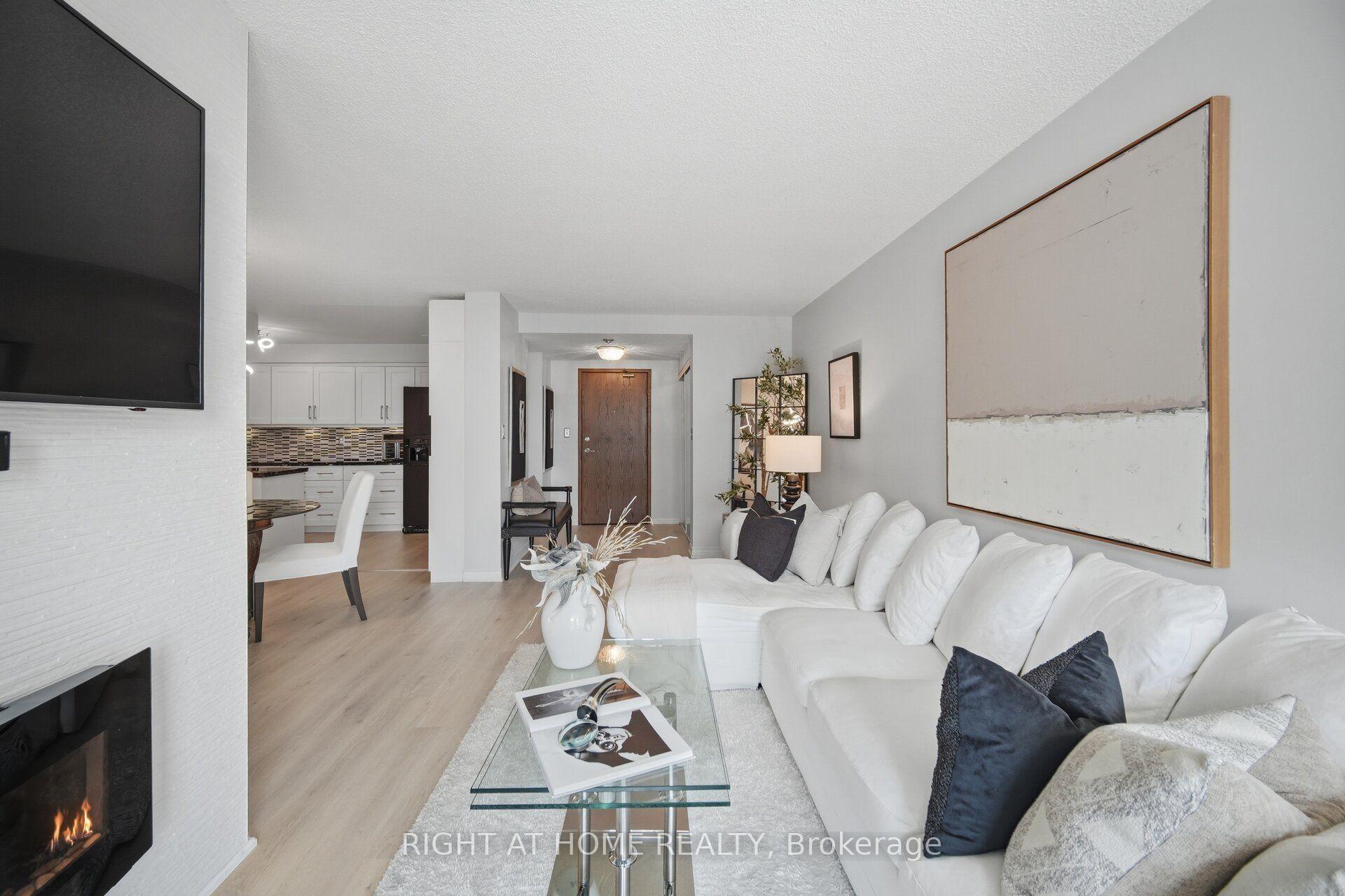 Photo 10 of Unit 1711, 1276 Maple Crossing Boulevard, Burlington, Brant — HOMEH