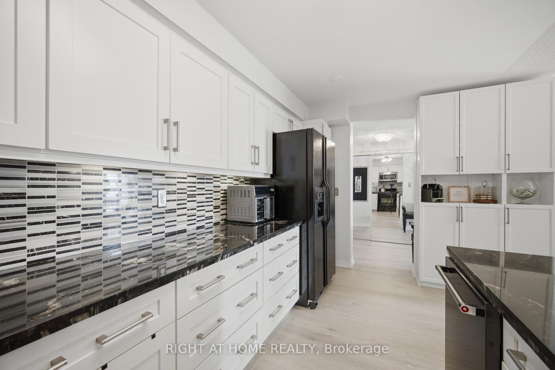Photo 15 of Unit 1711, 1276 Maple Crossing Boulevard, Burlington, Brant — HOMEH