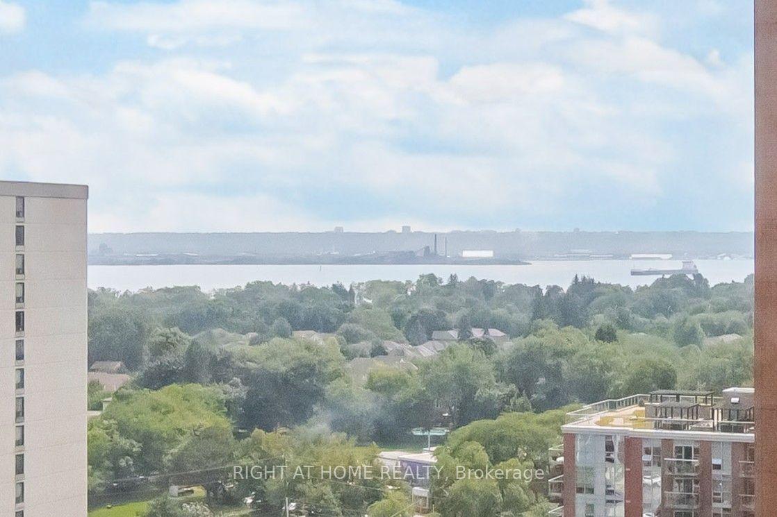 Photo 20 of Unit 1711, 1276 Maple Crossing Boulevard, Burlington, Brant — HOMEH