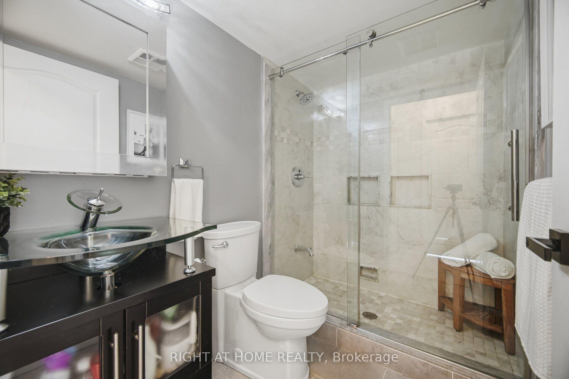 Photo 30 of Unit 1711, 1276 Maple Crossing Boulevard, Burlington, Brant — HOMEH