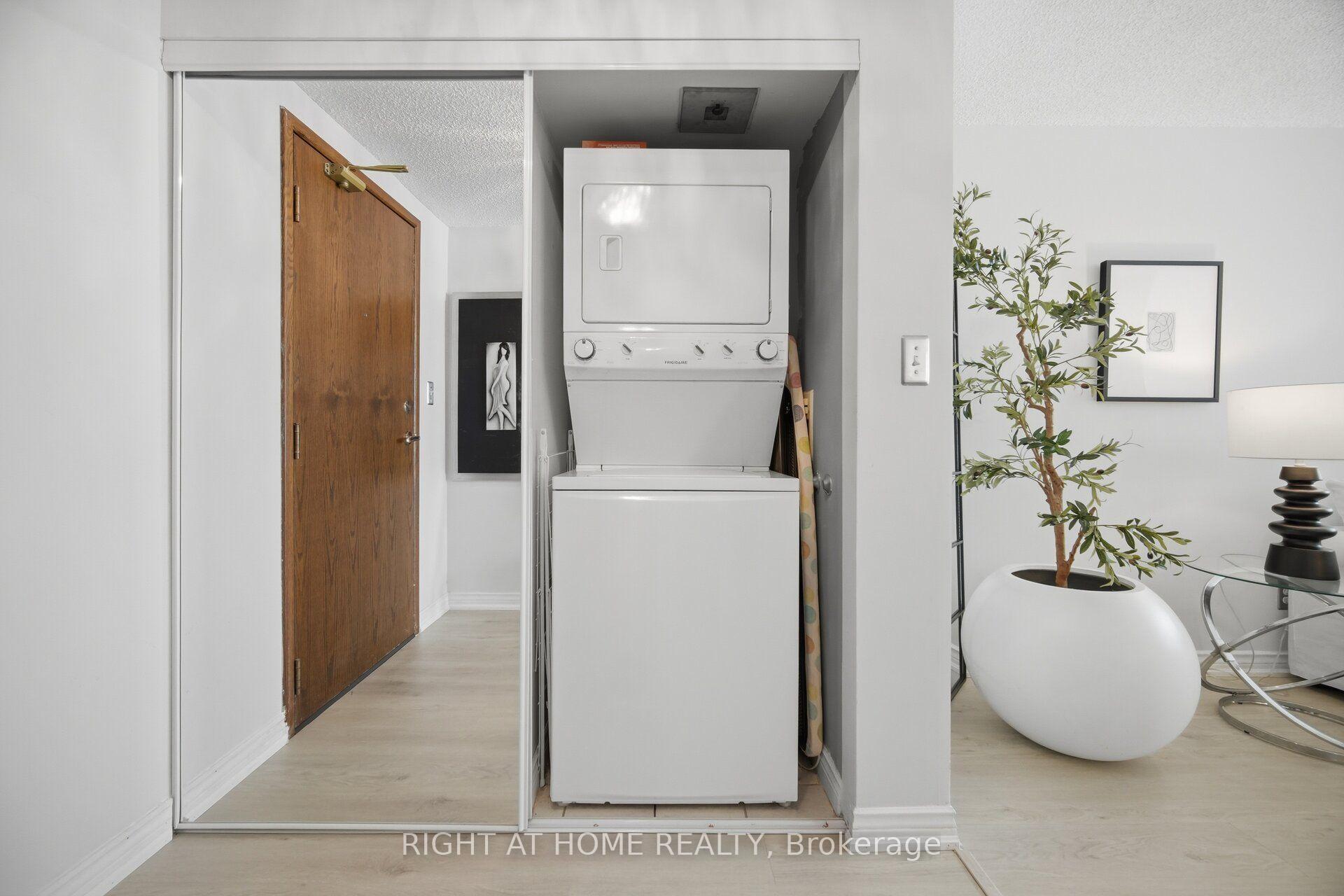 Photo 31 of Unit 1711, 1276 Maple Crossing Boulevard, Burlington, Brant — HOMEH