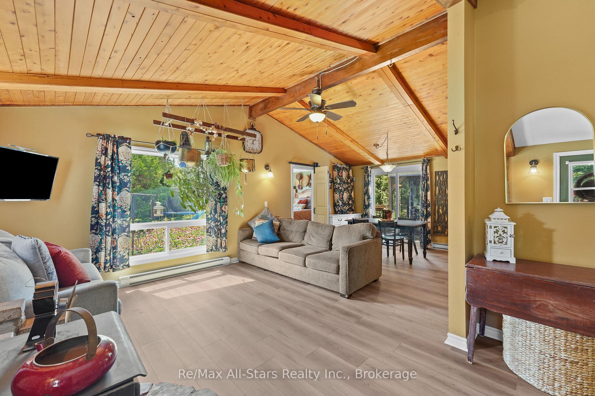 Photo 6 of 117 Echo Bay Road, Kawartha Lakes, Bobcaygeon — HOMEH