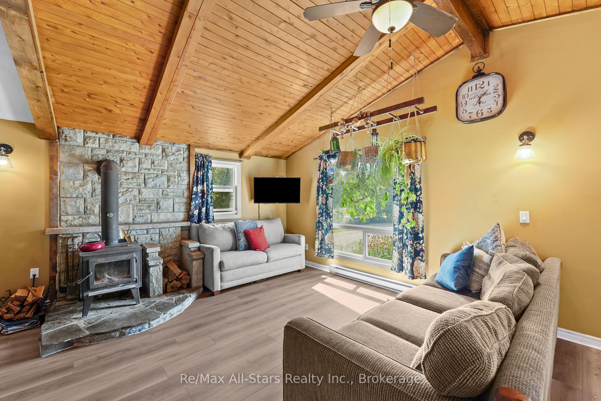 Photo 7 of 117 Echo Bay Road, Kawartha Lakes, Bobcaygeon — HOMEH