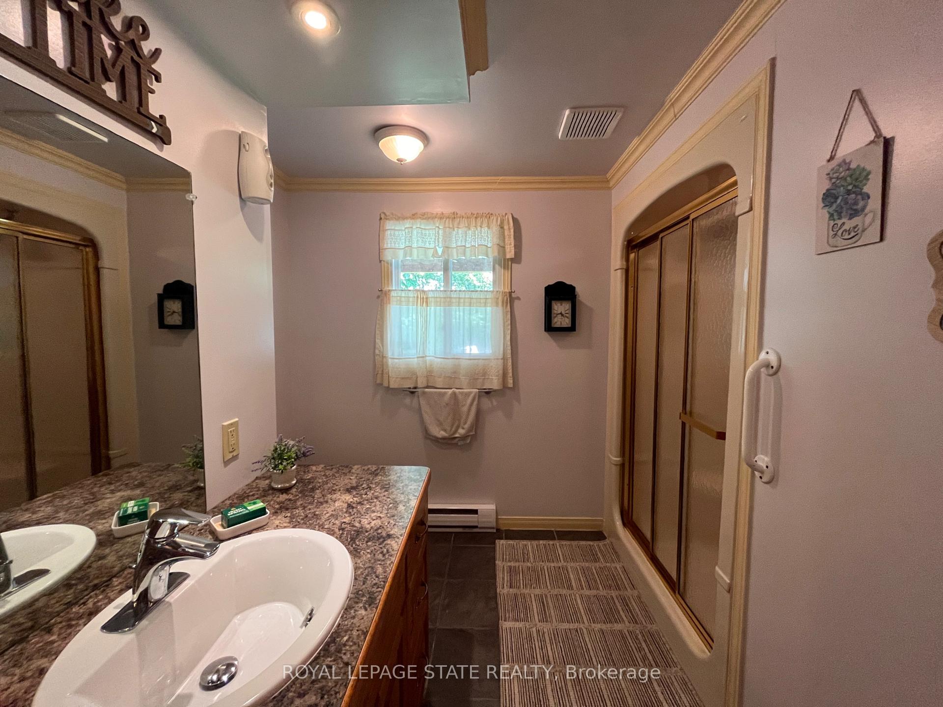 Photo 28 of 23 Lakeview Line, Haldimand, Dunnville — HOMEH