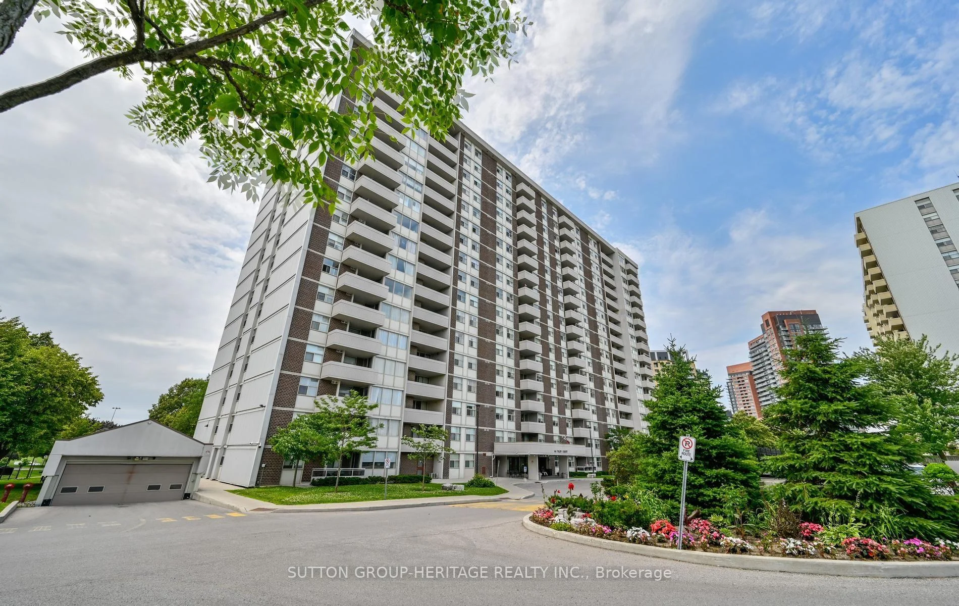 Photo 3 of Unit 1608, 44 Falby Court E, Ajax, South East — HOMEH