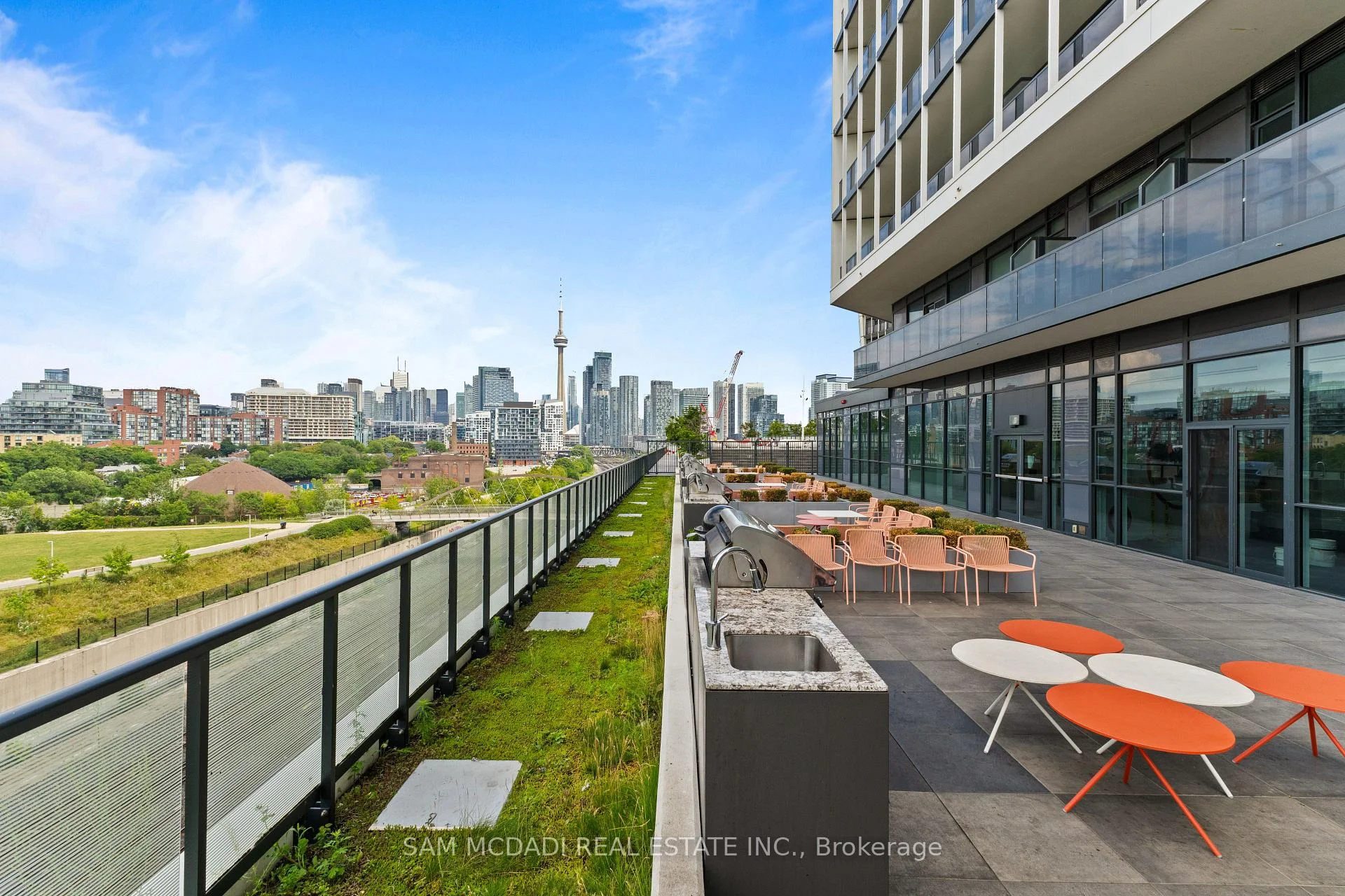 Photo 24 of Unit 1308, 30 Ordnance Street, Toronto, Niagara — HOMEH