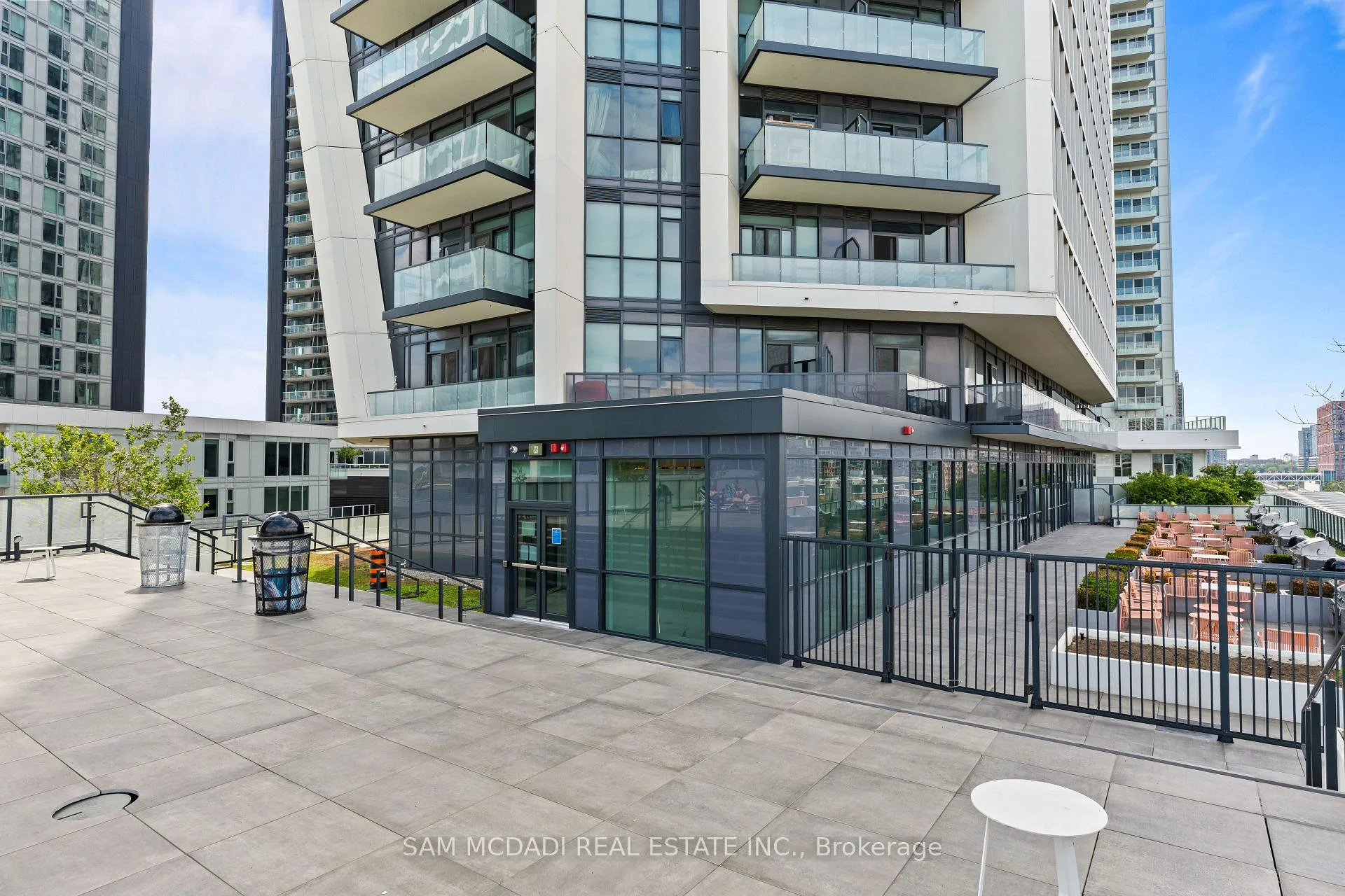 Photo 27 of Unit 1308, 30 Ordnance Street, Toronto, Niagara — HOMEH