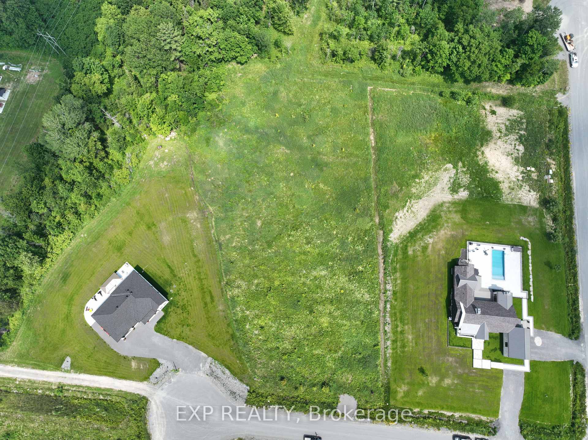 Photo 7 of 26 Nirmala Drive, Ottawa, Cumberland Estates — HOMEH