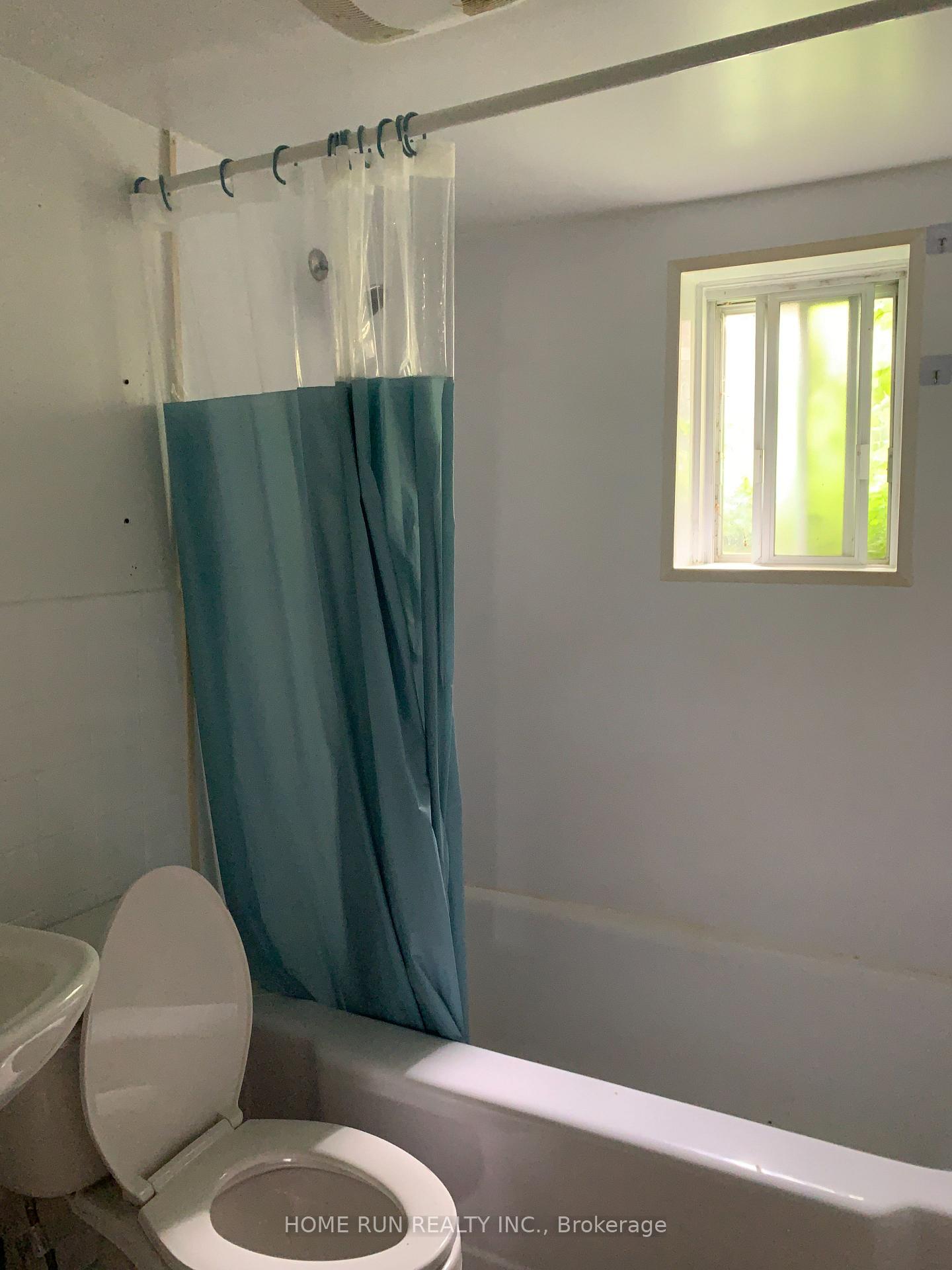 Photo 6 of Unit 1, 96 Ontario Street, Ottawa, Overbrook — HOMEH