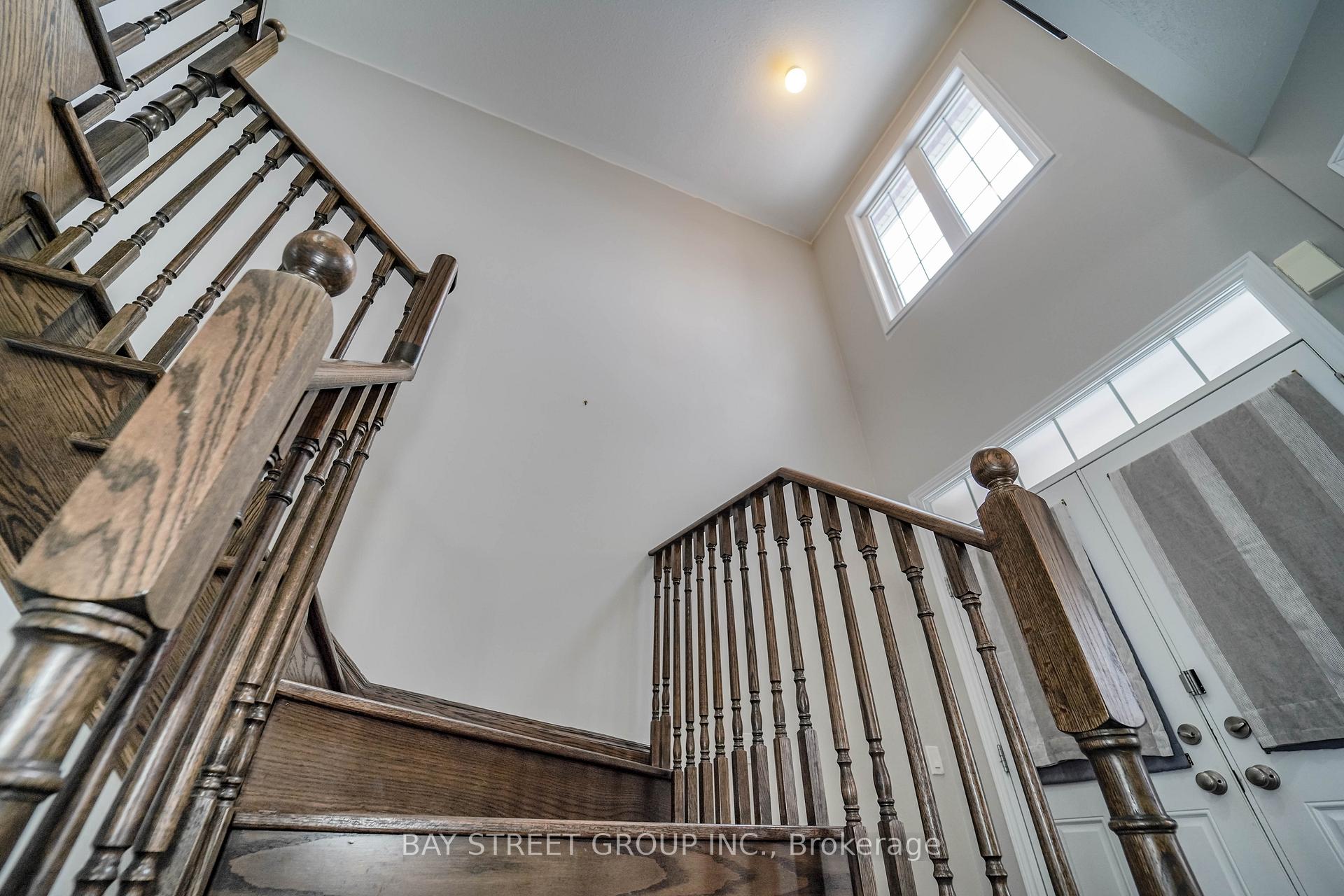 Photo 6 of 7 Gordon Landon Drive, Markham, Cornell — HOMEH