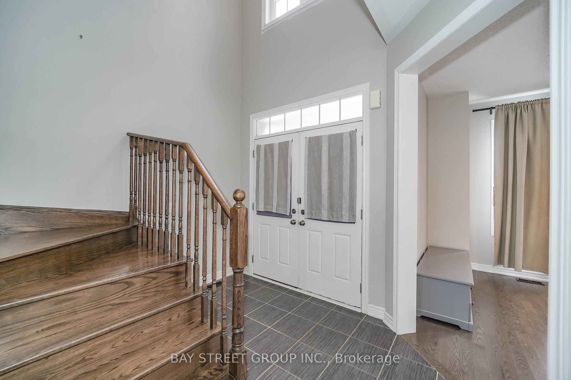 Photo 8 of 7 Gordon Landon Drive, Markham, Cornell — HOMEH