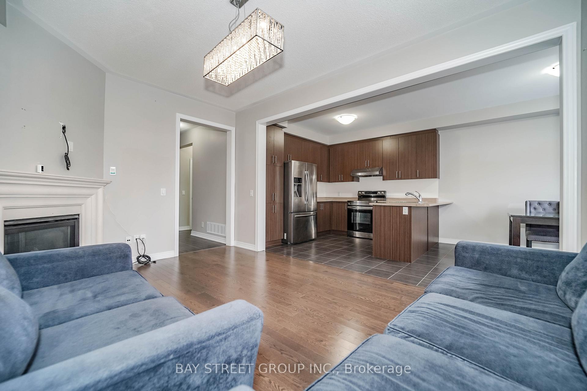 Photo 15 of 7 Gordon Landon Drive, Markham, Cornell — HOMEH