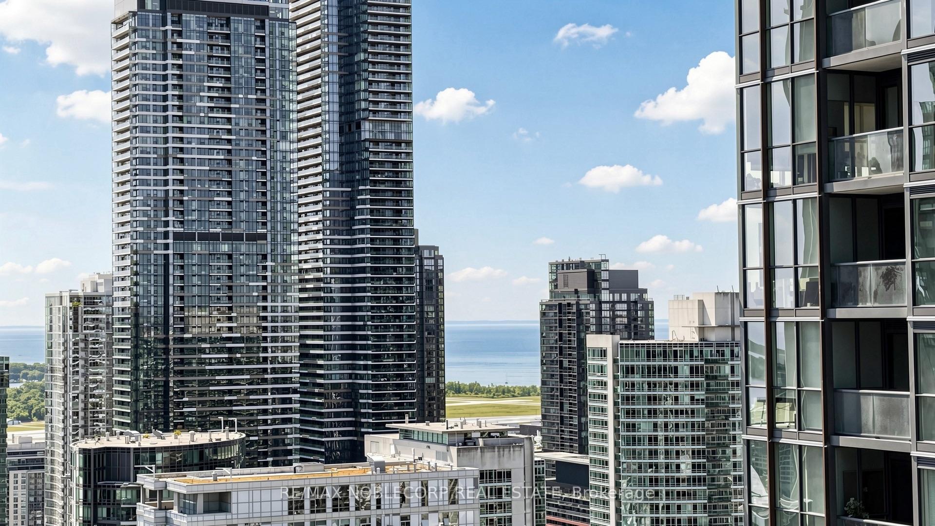 Photo 24 of 115 Blue Jays Way, Toronto, Waterfront Communities — HOMEH