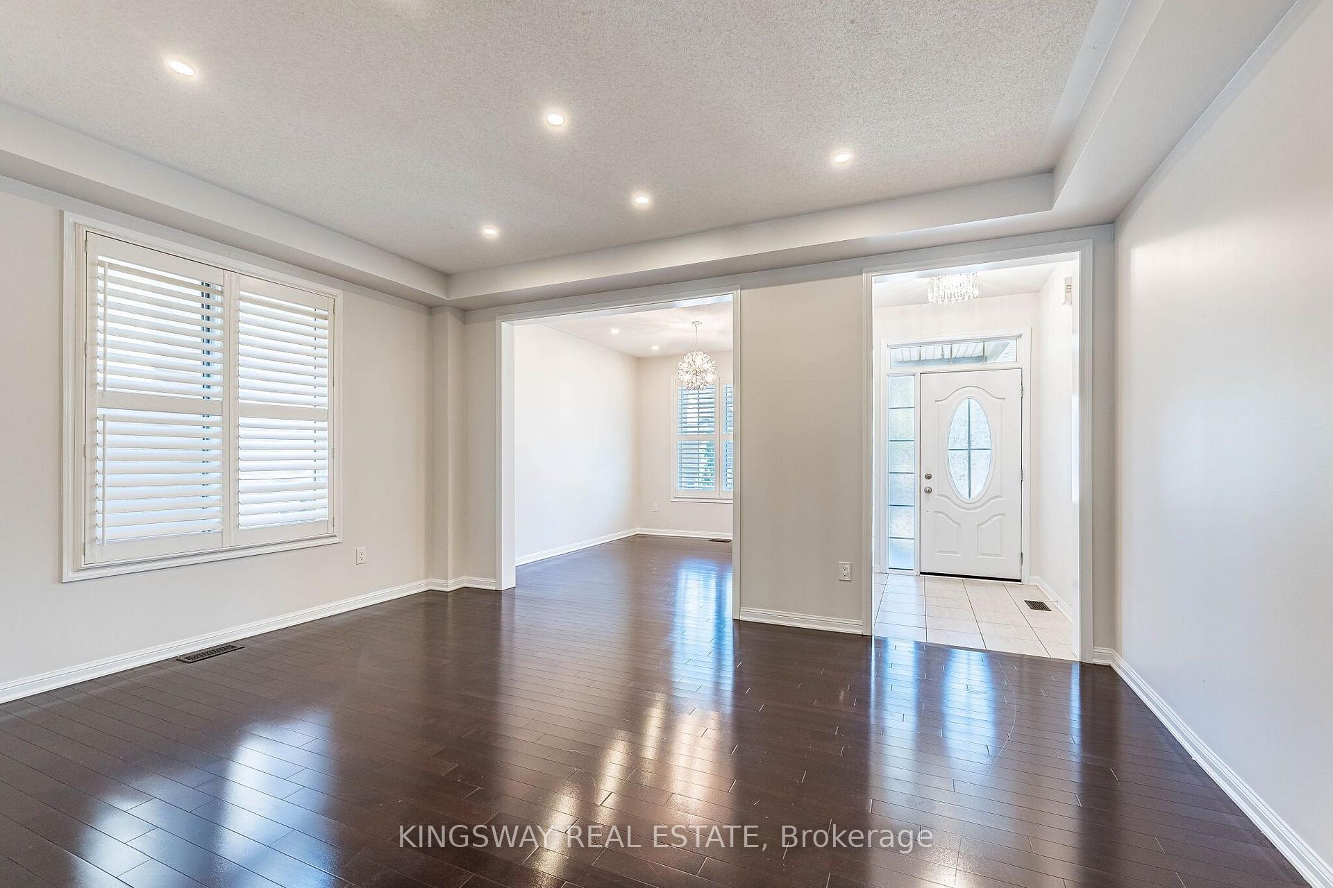 Photo 5 of 323 Cochrane Terrace, Milton, Willmott — HOMEH