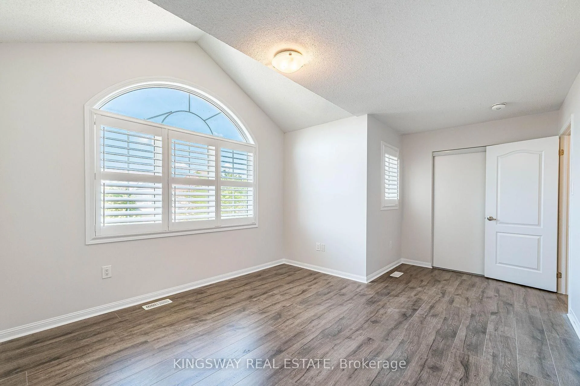 Photo 50 of 323 Cochrane Terrace, Milton, Willmott — HOMEH