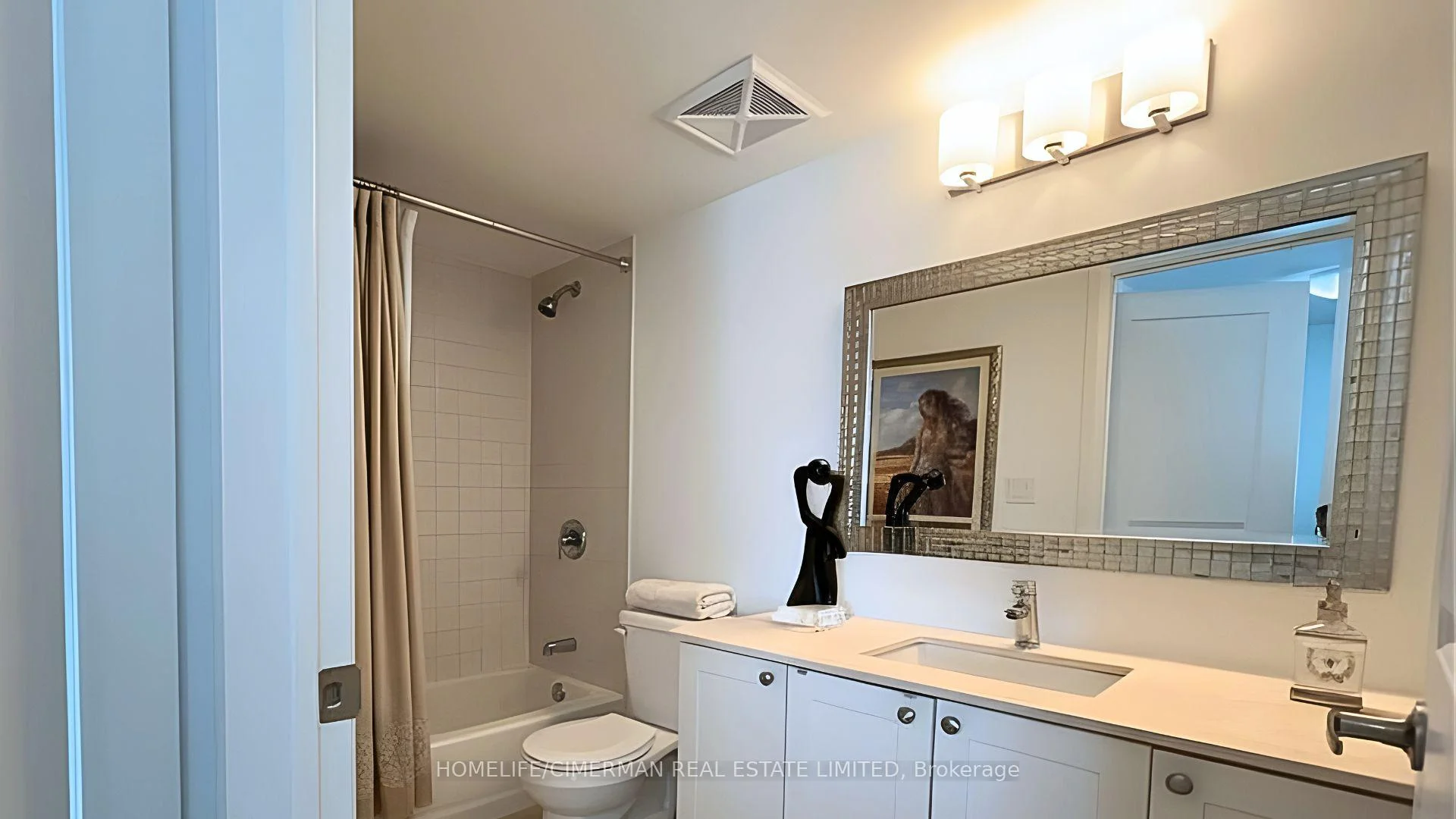 Photo 23 of Unit 118, 12 Woodstream Boulevard, Vaughan, Vaughan Grove — HOMEH