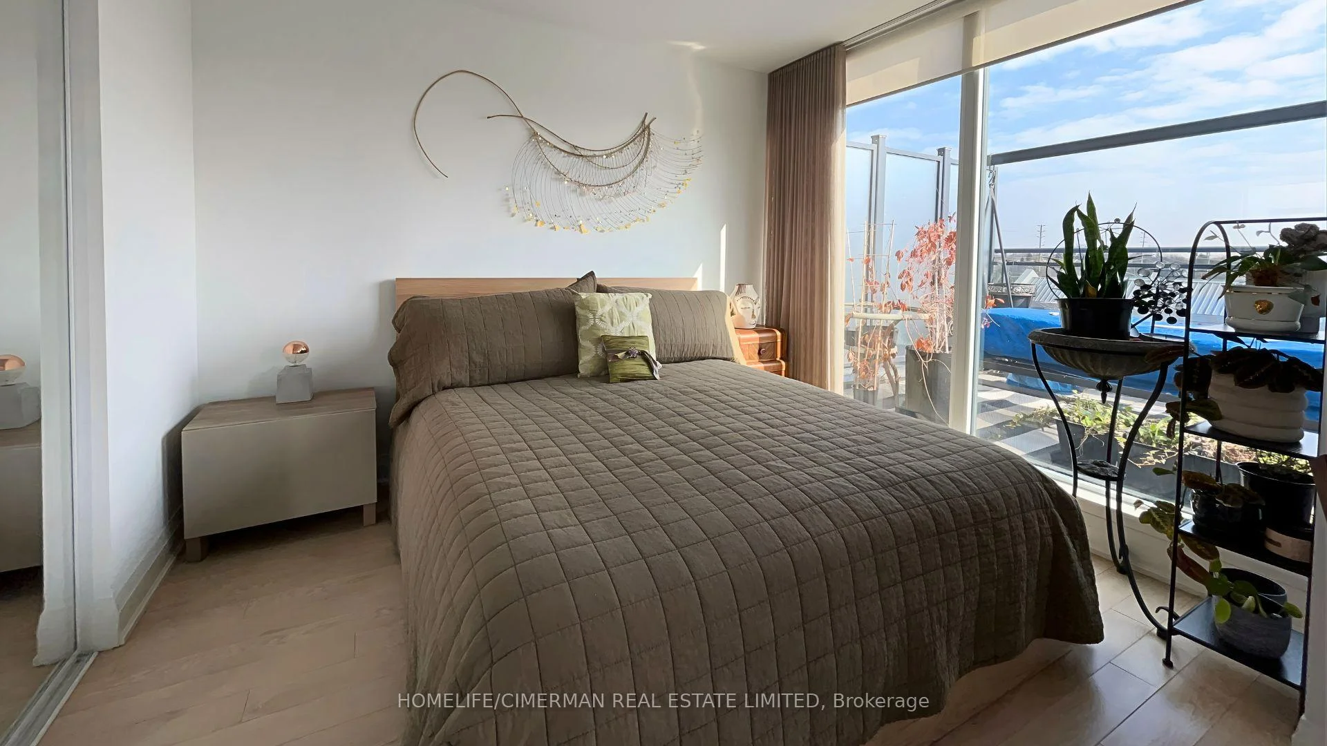 Photo 32 of Unit 118, 12 Woodstream Boulevard, Vaughan, Vaughan Grove — HOMEH