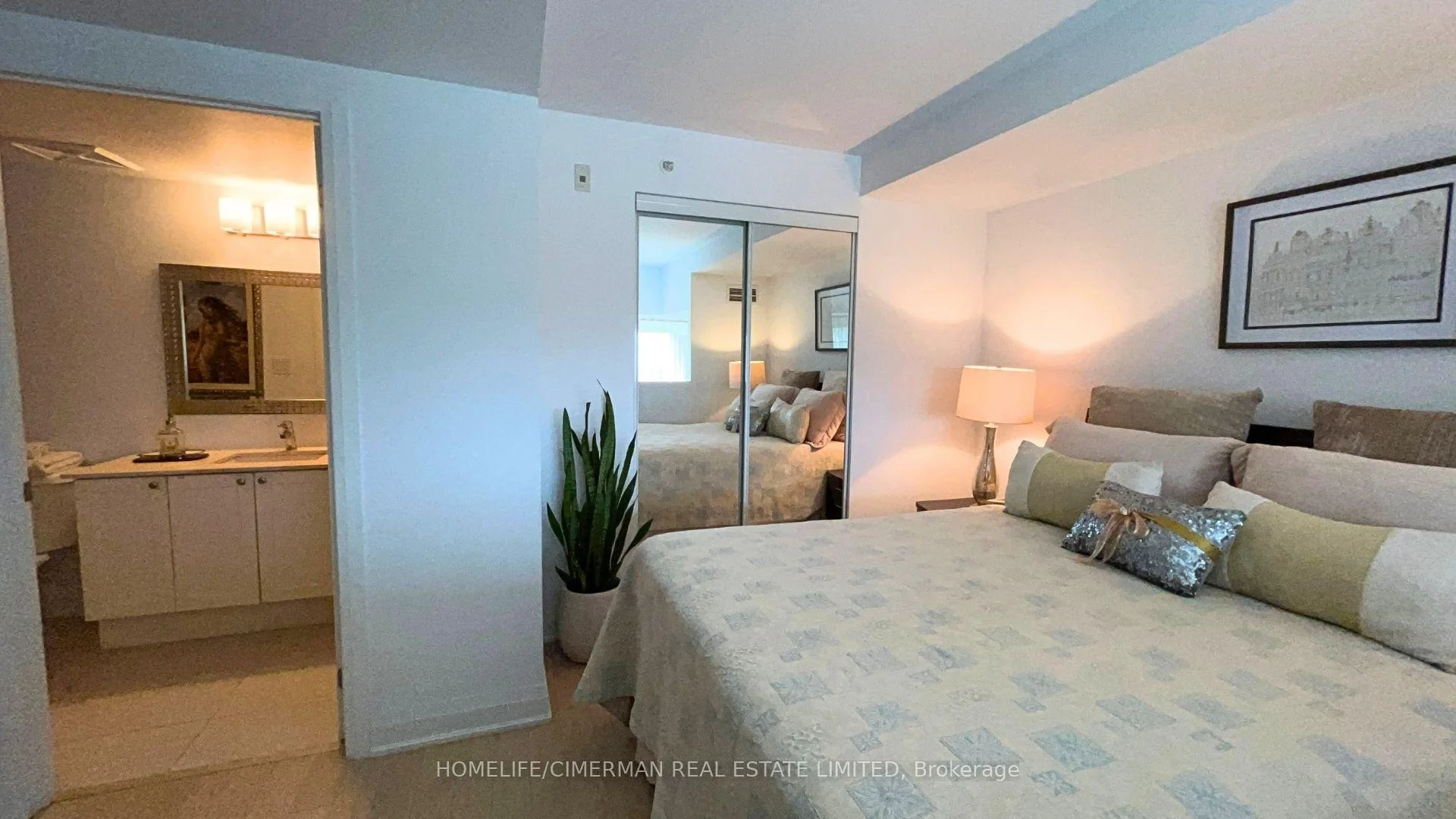 Photo 60 of Unit 118, 12 Woodstream Boulevard, Vaughan, Vaughan Grove — HOMEH