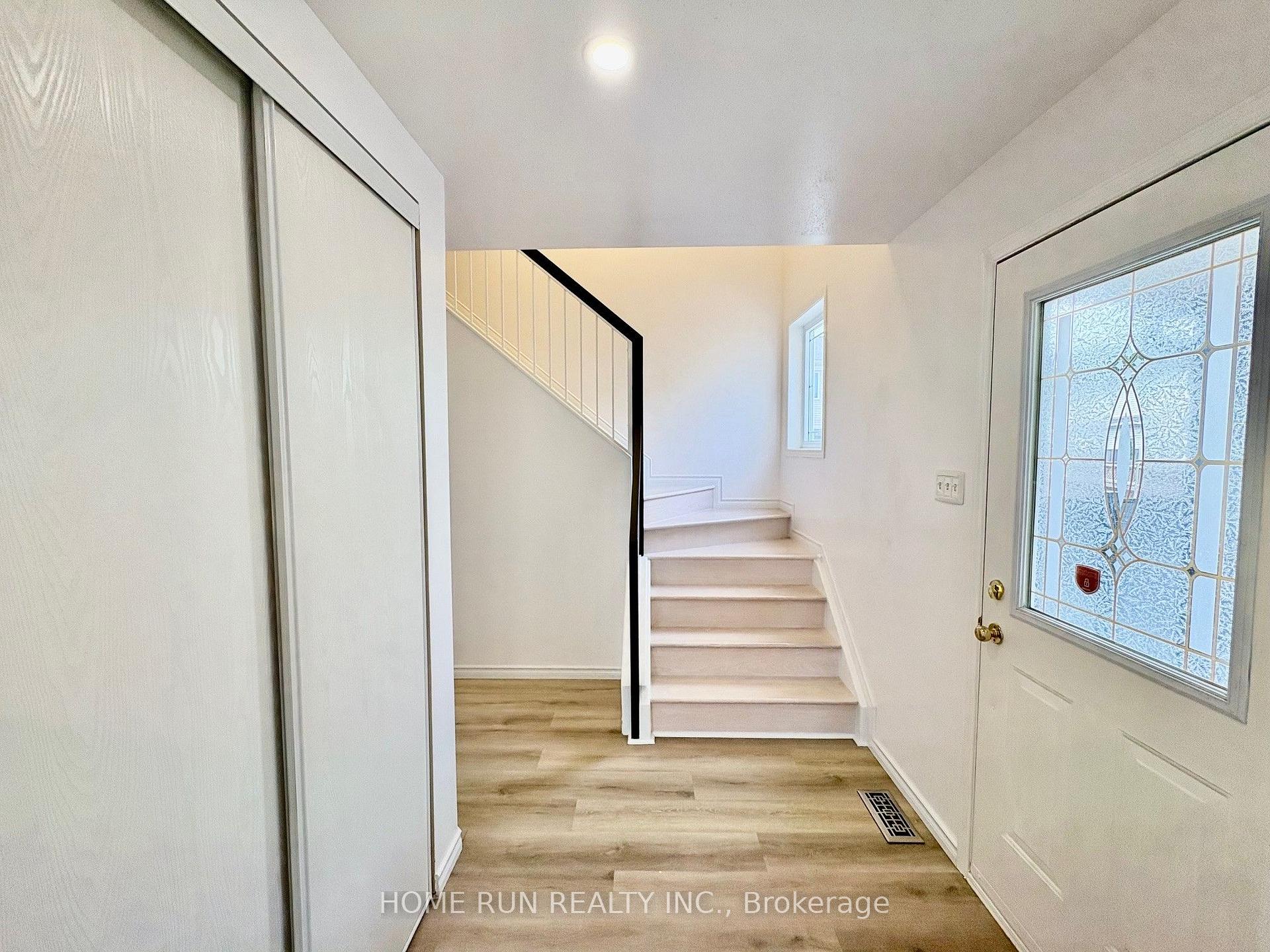 Photo 4 of 52 Collington Street, Ottawa, Barrhaven East — HOMEH