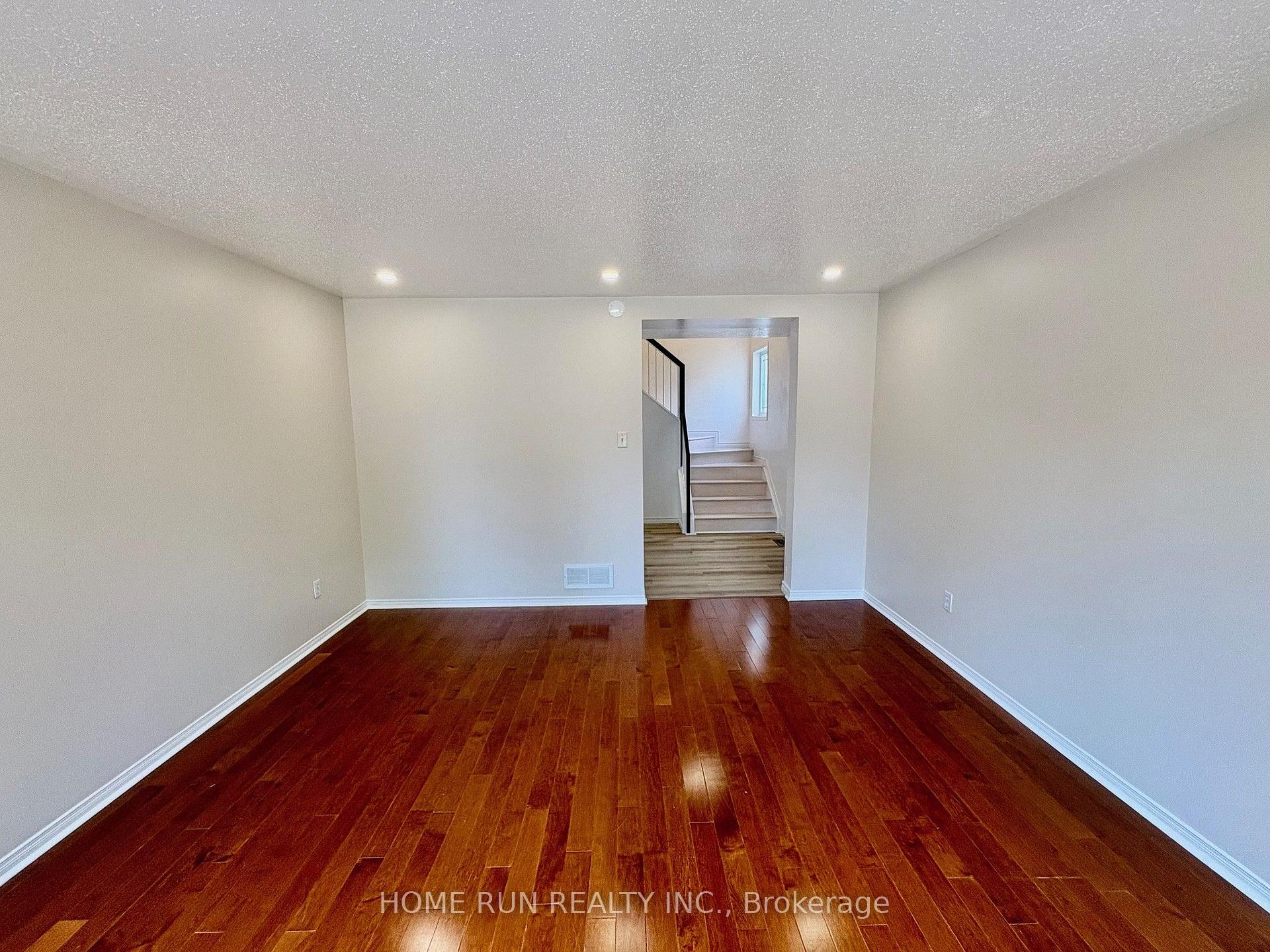 Photo 7 of 52 Collington Street, Ottawa, Barrhaven East — HOMEH