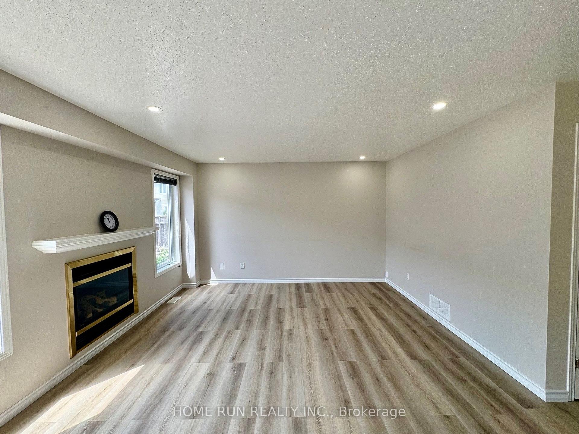 Photo 10 of 52 Collington Street, Ottawa, Barrhaven East — HOMEH