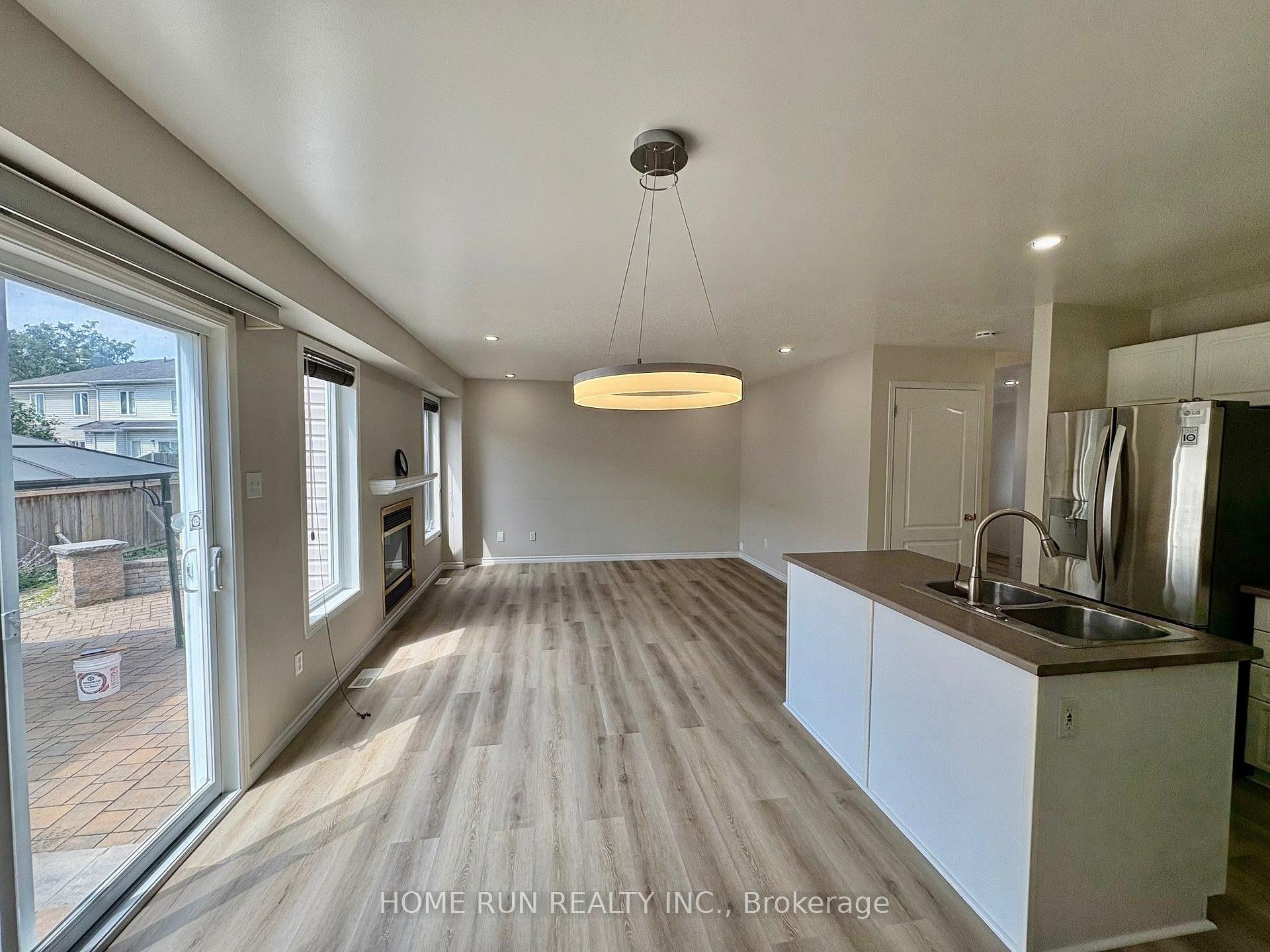 Photo 13 of 52 Collington Street, Ottawa, Barrhaven East — HOMEH