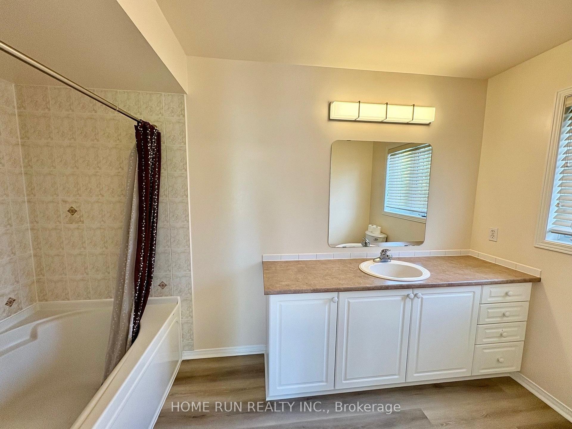 Photo 34 of 52 Collington Street, Ottawa, Barrhaven East — HOMEH