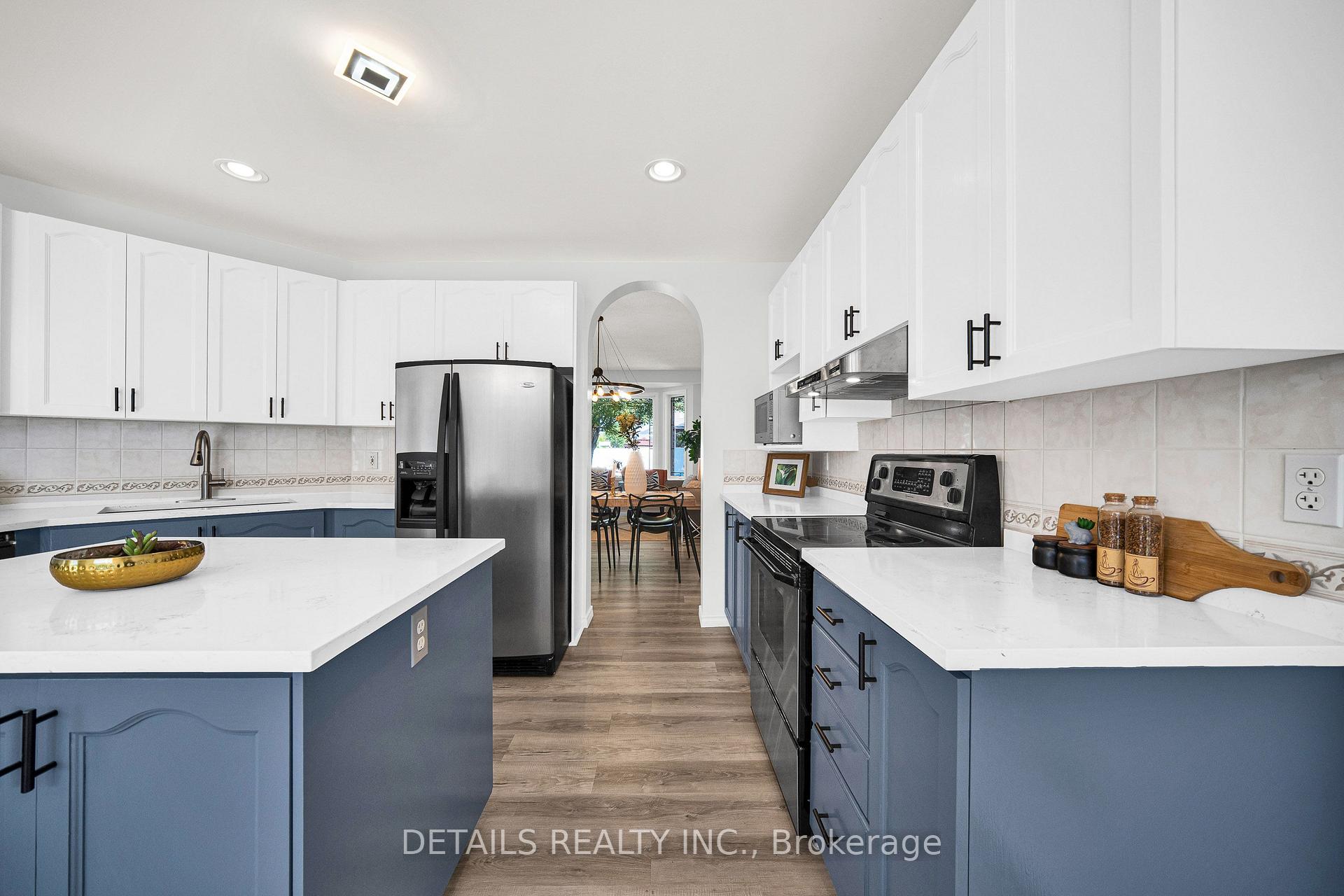 Photo 10 of 757 Schubert Circle, Ottawa, Avalon East — HOMEH