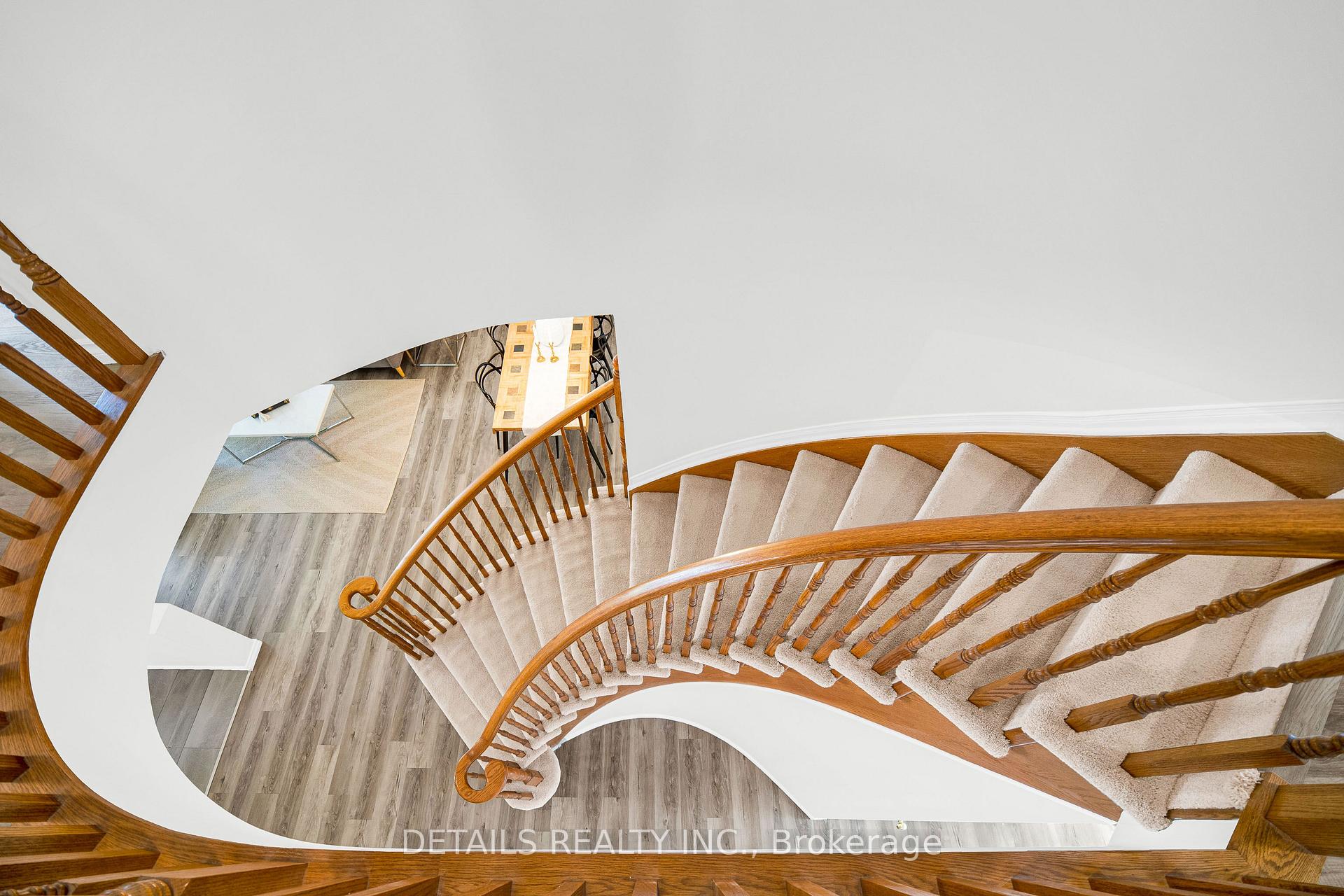 Photo 25 of 757 Schubert Circle, Ottawa, Avalon East — HOMEH