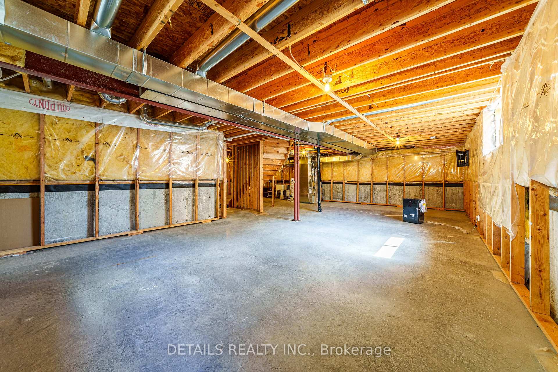 Photo 44 of 757 Schubert Circle, Ottawa, Avalon East — HOMEH
