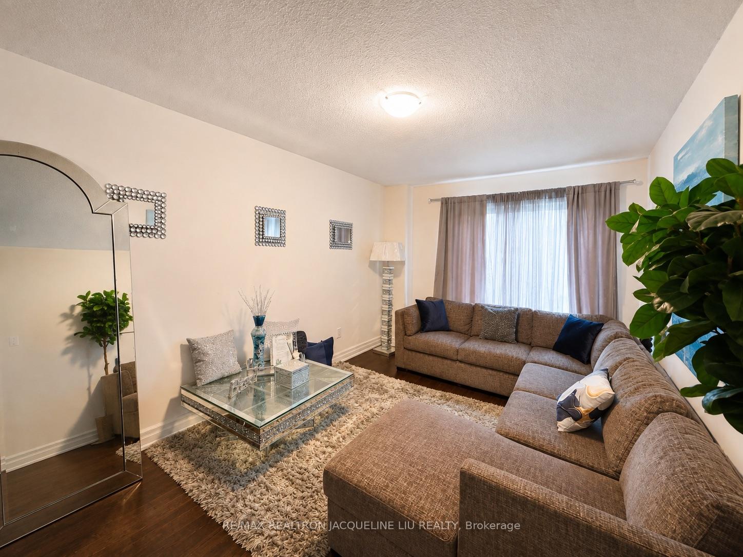Photo 3 of 64 Allure Street, Newmarket, Woodland Hill — HOMEH