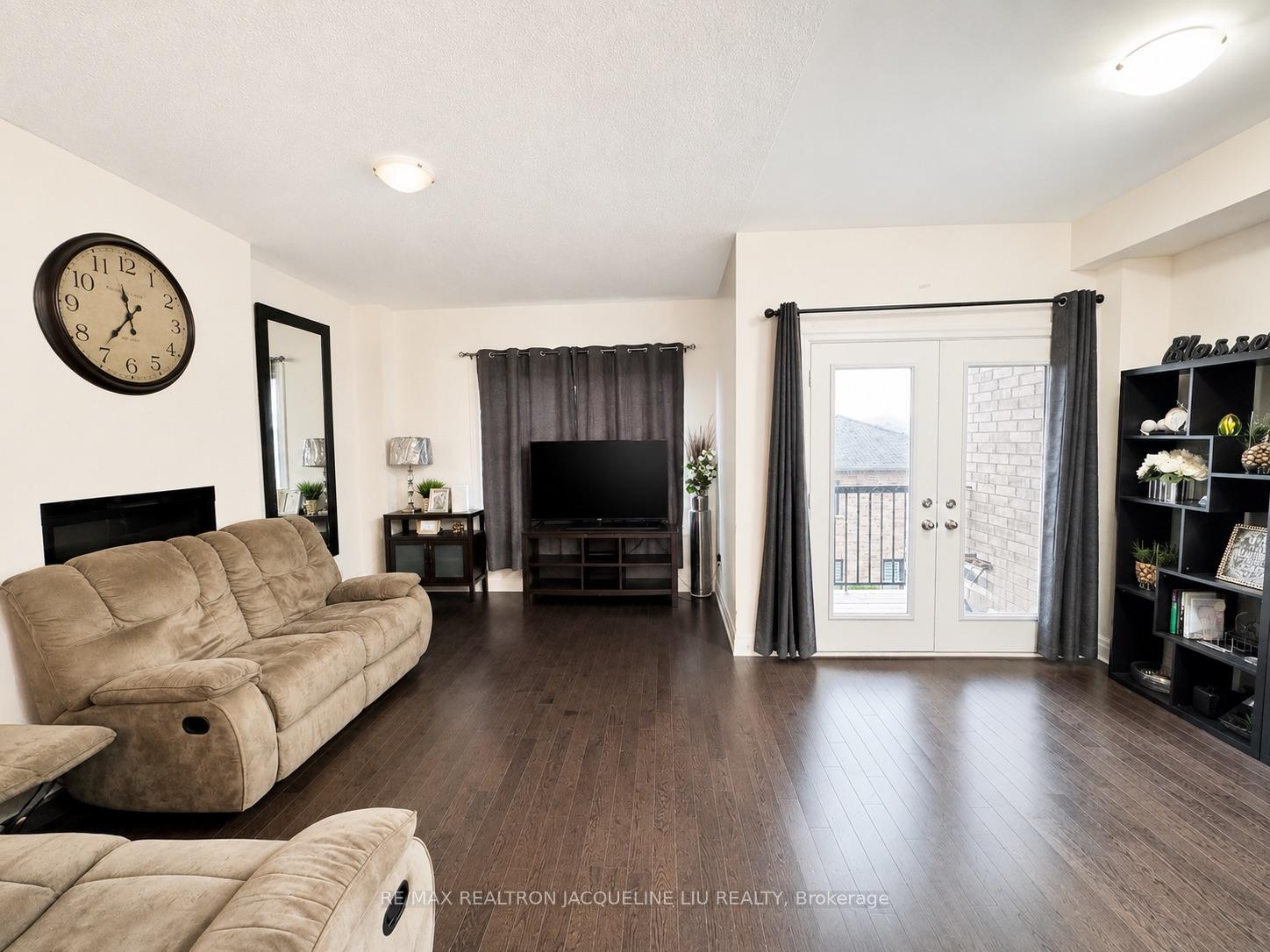 Photo 6 of 64 Allure Street, Newmarket, Woodland Hill — HOMEH