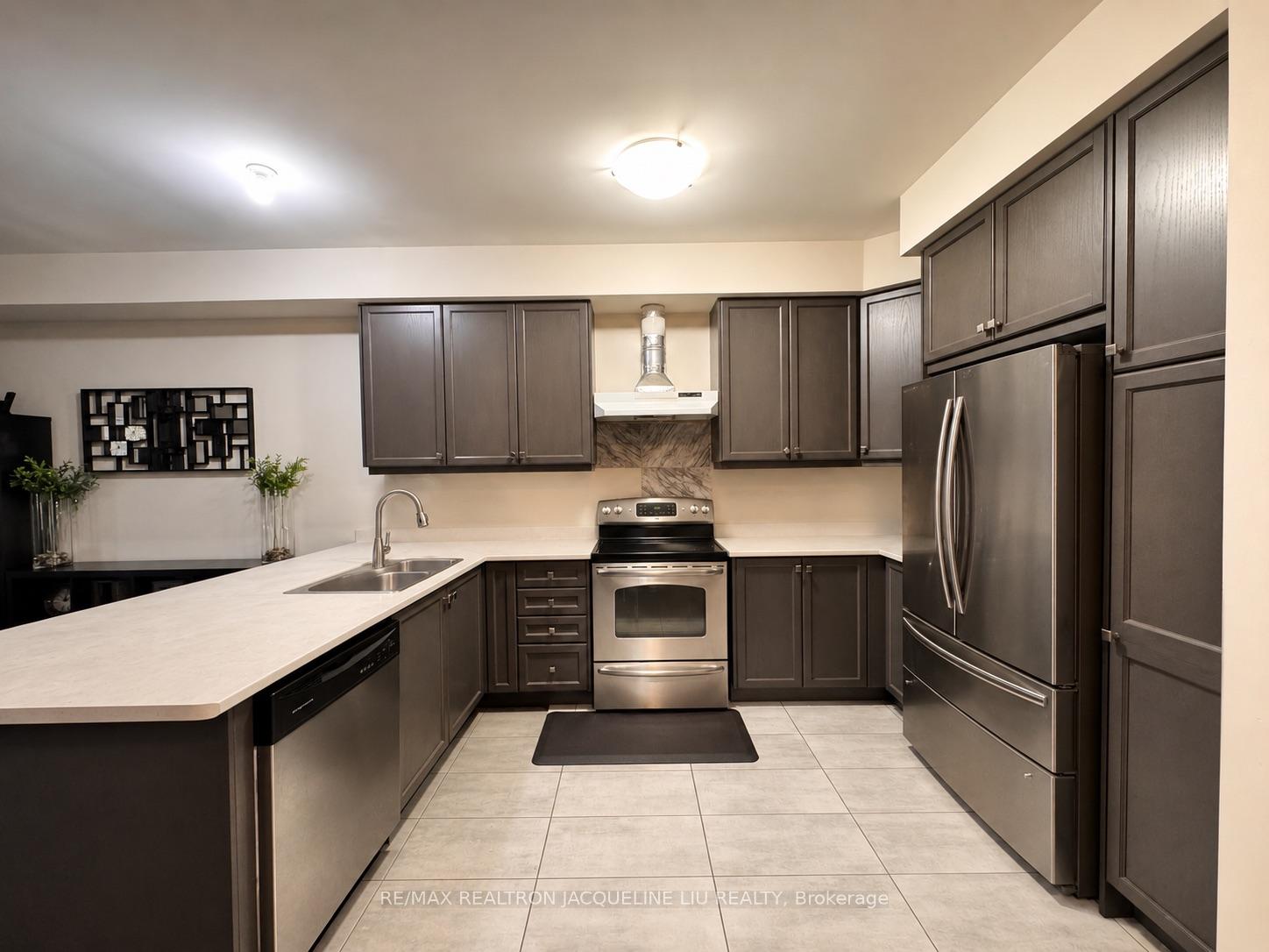 Photo 9 of 64 Allure Street, Newmarket, Woodland Hill — HOMEH