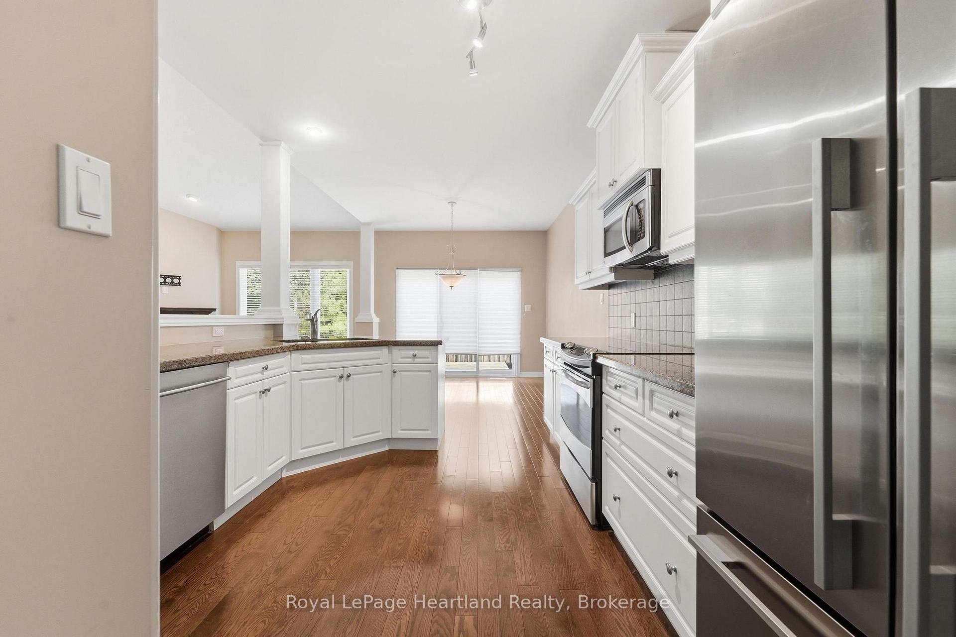 Photo 8 of Unit 18, 518 Blue Jay Drive, London, North B — HOMEH
