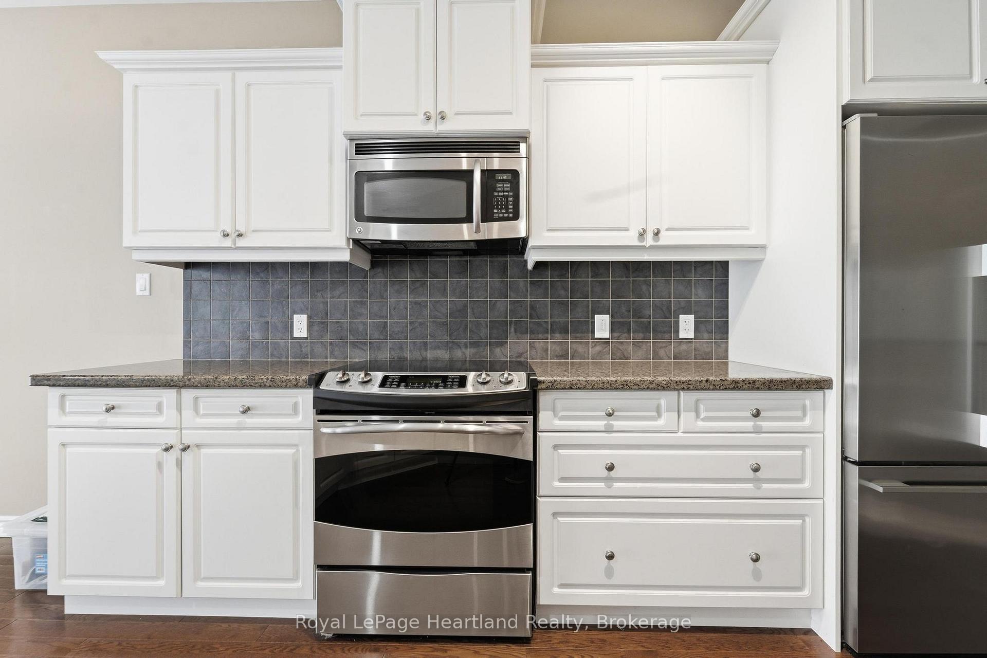 Photo 10 of Unit 18, 518 Blue Jay Drive, London, North B — HOMEH