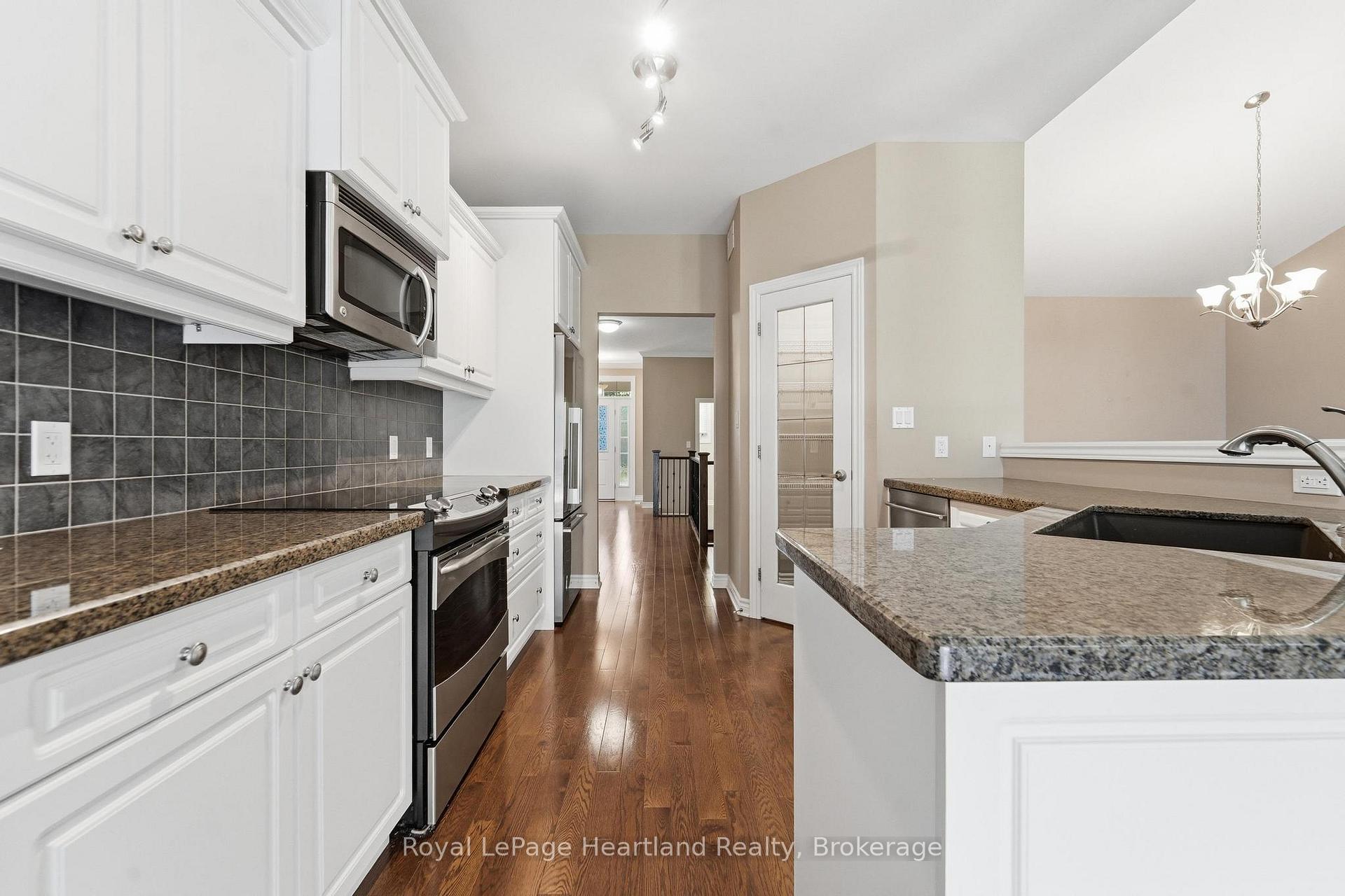 Photo 11 of Unit 18, 518 Blue Jay Drive, London, North B — HOMEH