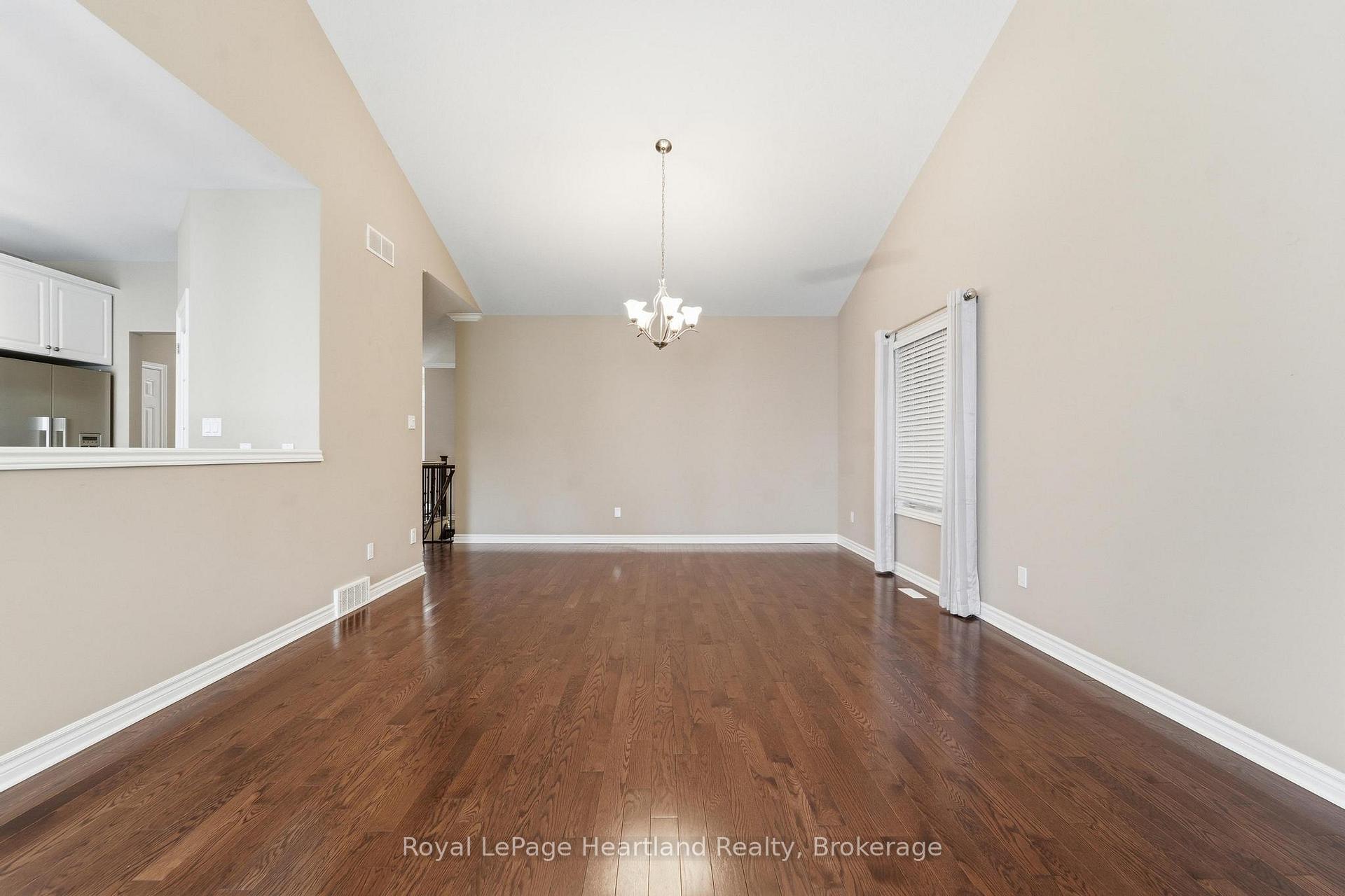 Photo 17 of Unit 18, 518 Blue Jay Drive, London, North B — HOMEH