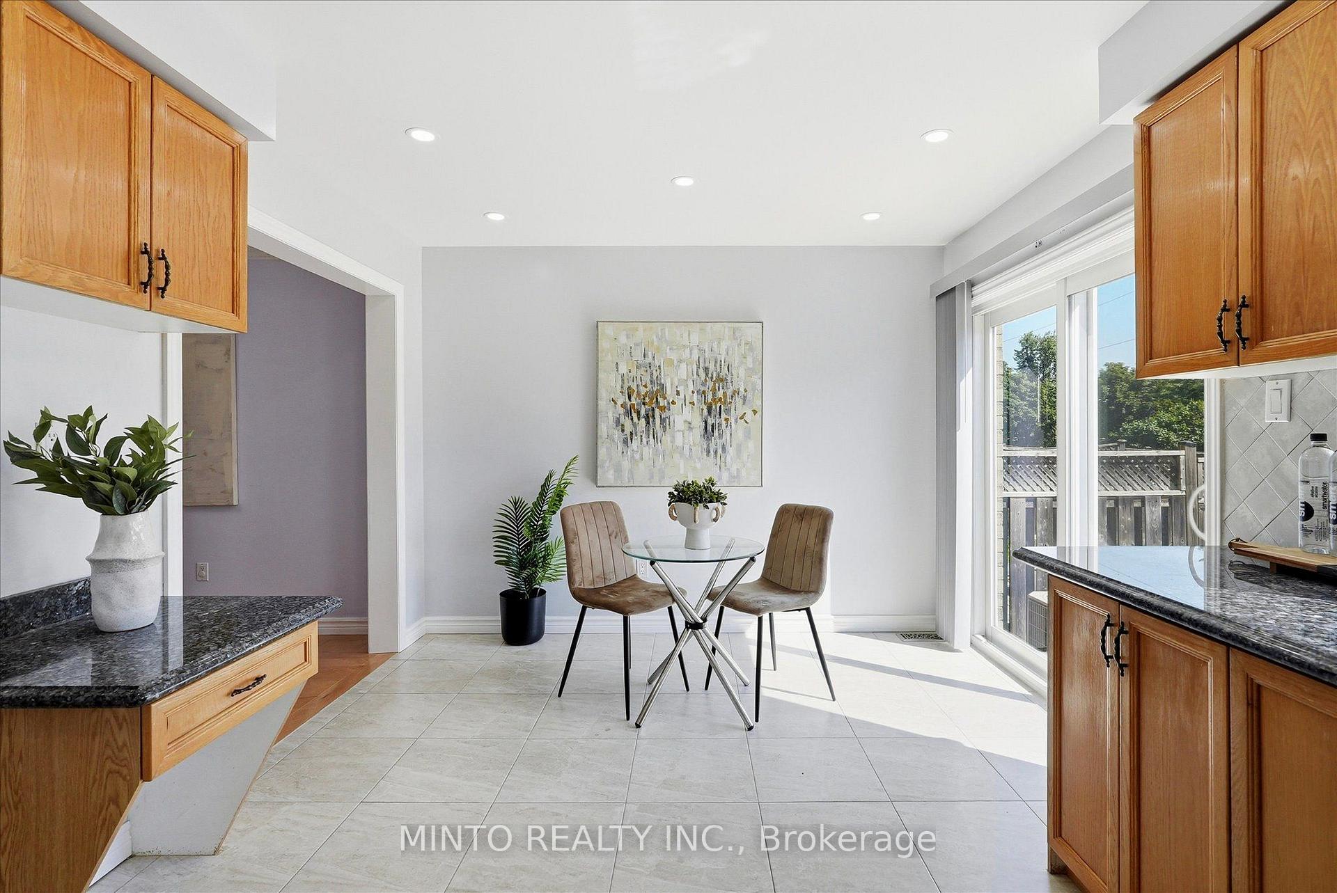Photo 14 of 169 Kenborough Court, Markham, Milliken Mills East — HOMEH