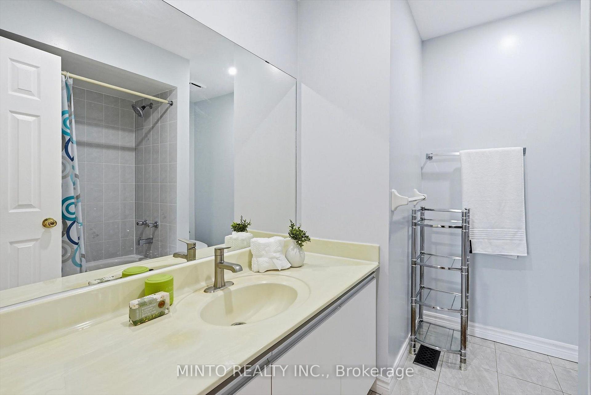 Photo 28 of 169 Kenborough Court, Markham, Milliken Mills East — HOMEH