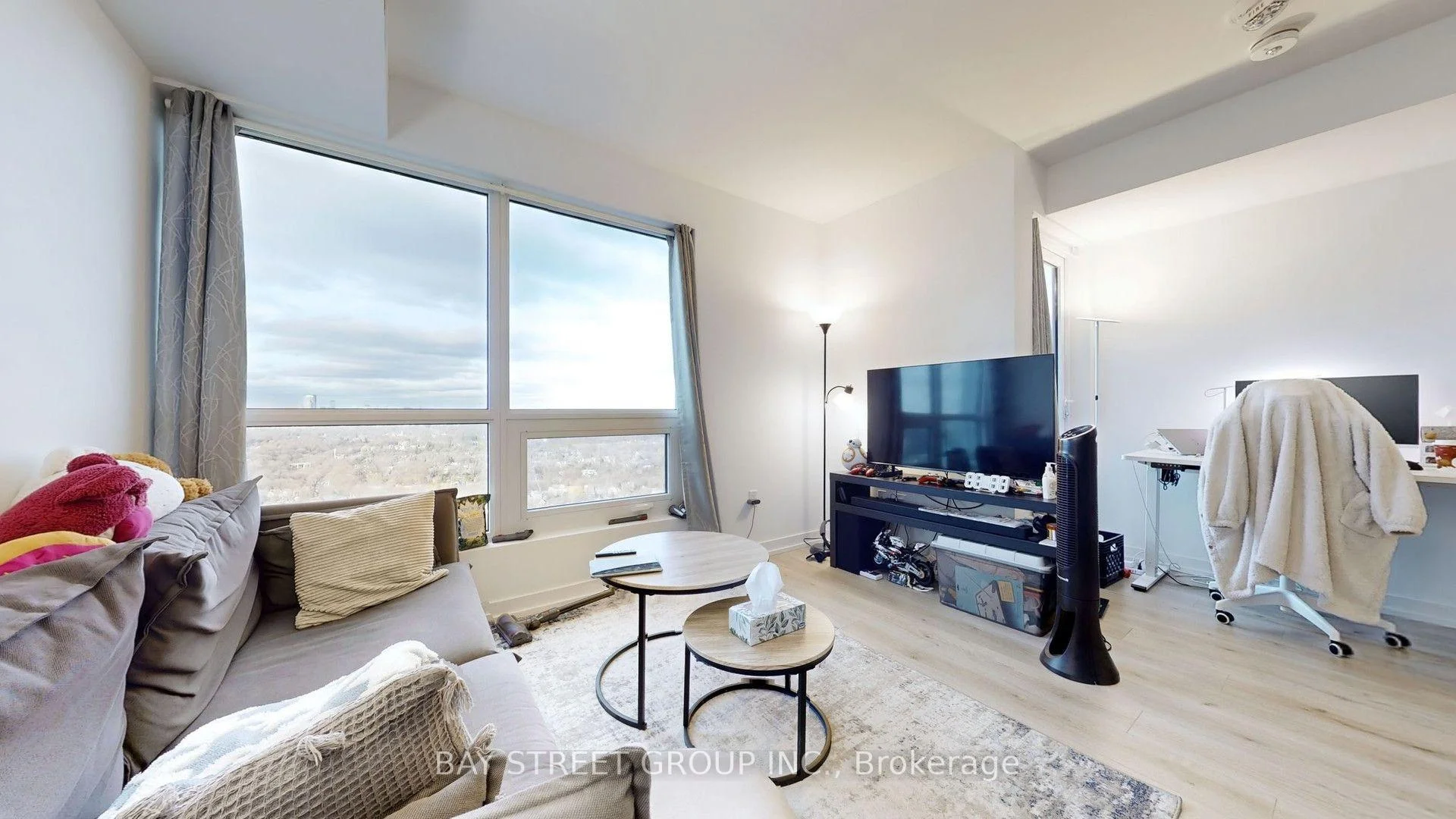 Photo 10 of Unit 4206, 395 Bloor Street E, Toronto, North St. James Town — HOMEH