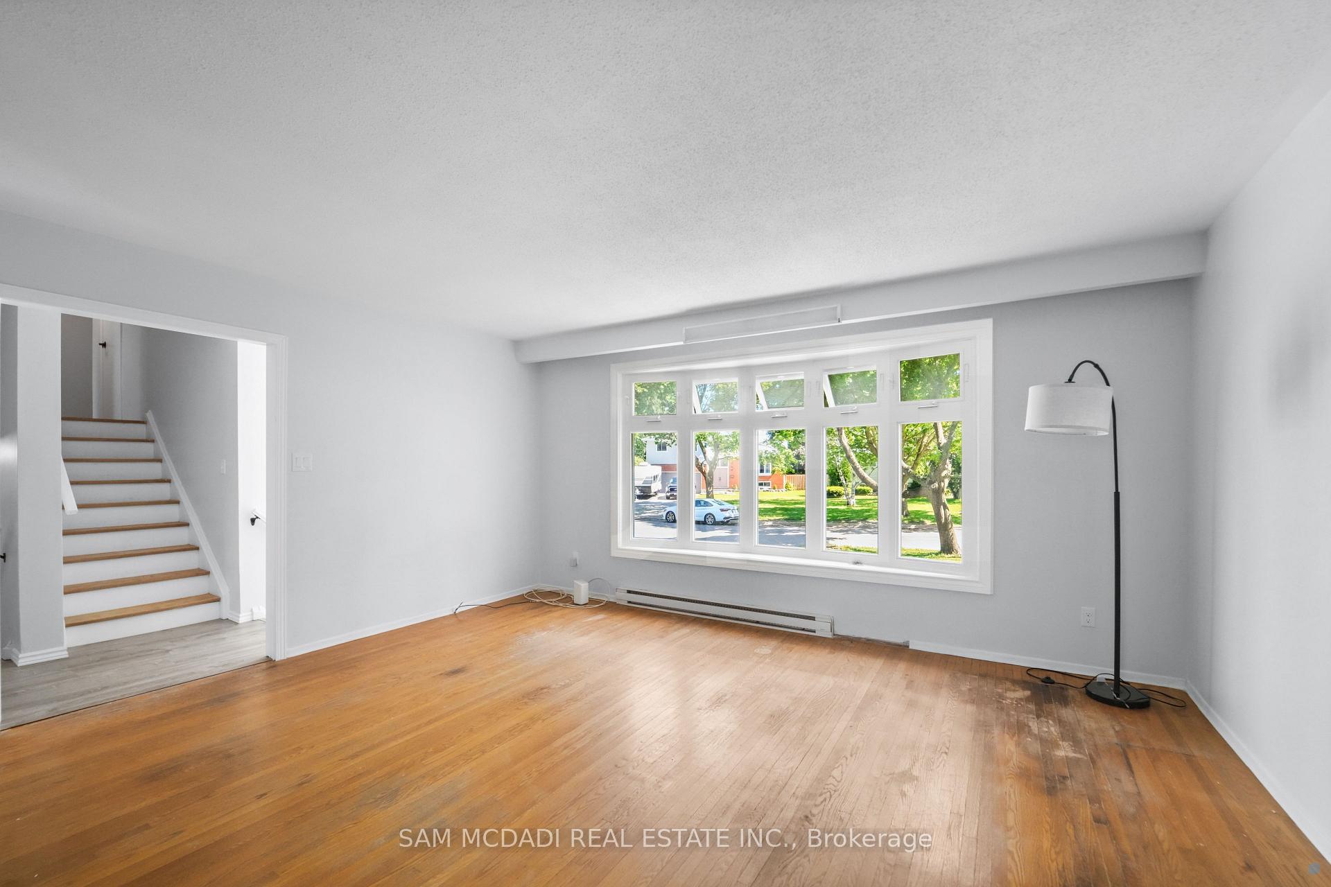 Photo 6 of 70 Briar Road, Barrie, Allandale Heights — HOMEH